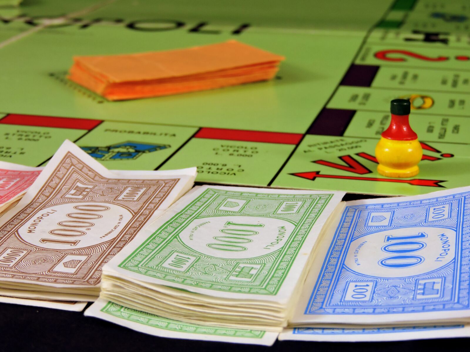 Nikon Coolpix P600 sample photo. Play, board game, monopoly photography