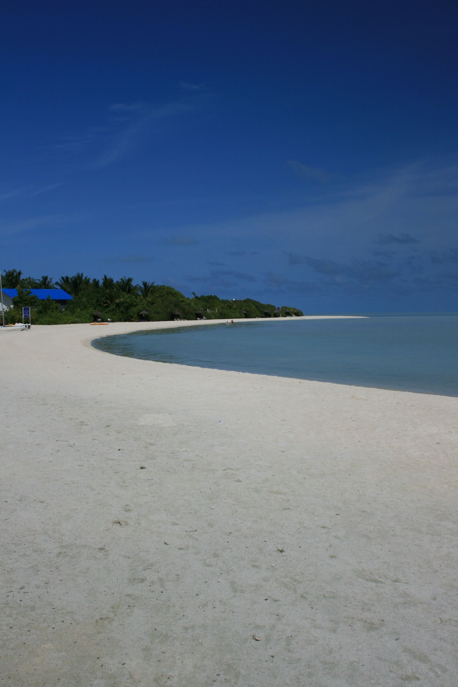 Canon EOS 400D (EOS Digital Rebel XTi / EOS Kiss Digital X) sample photo. Beach, sea, maldives photography