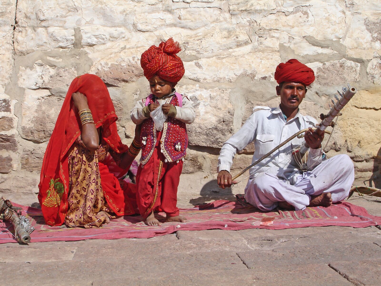 Sony DSC-P200 sample photo. India, jodhpur, family photography