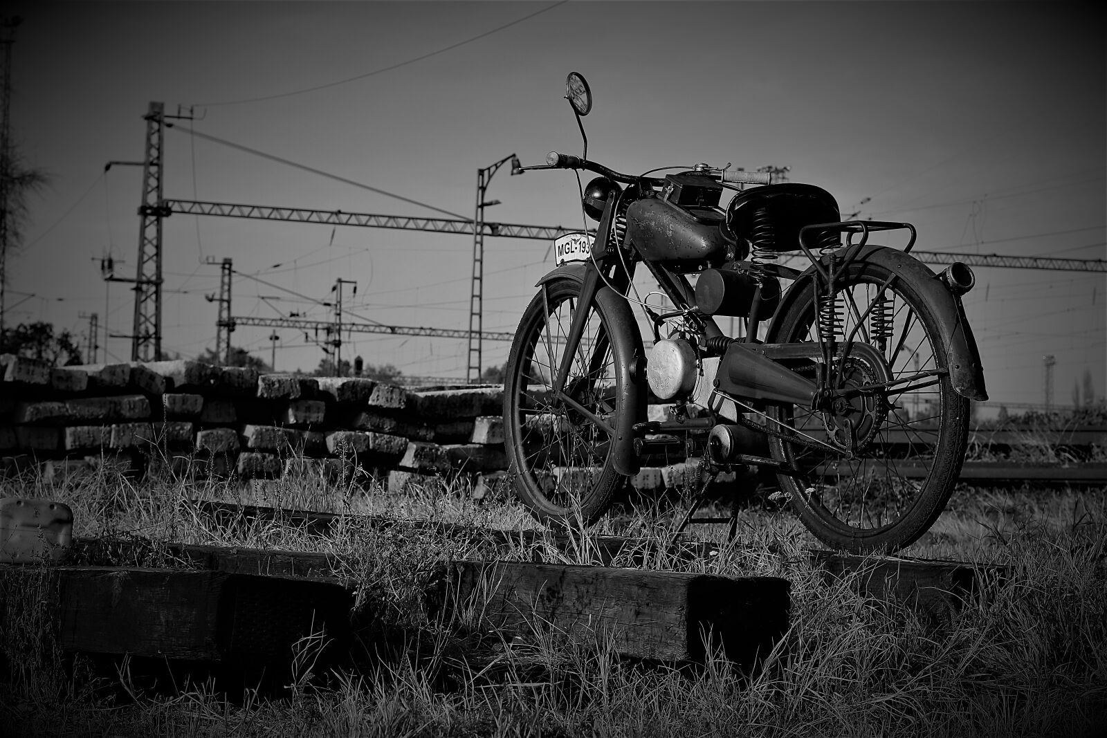 Nikon 1 J5 sample photo. Engine, moto guzzi, moto photography