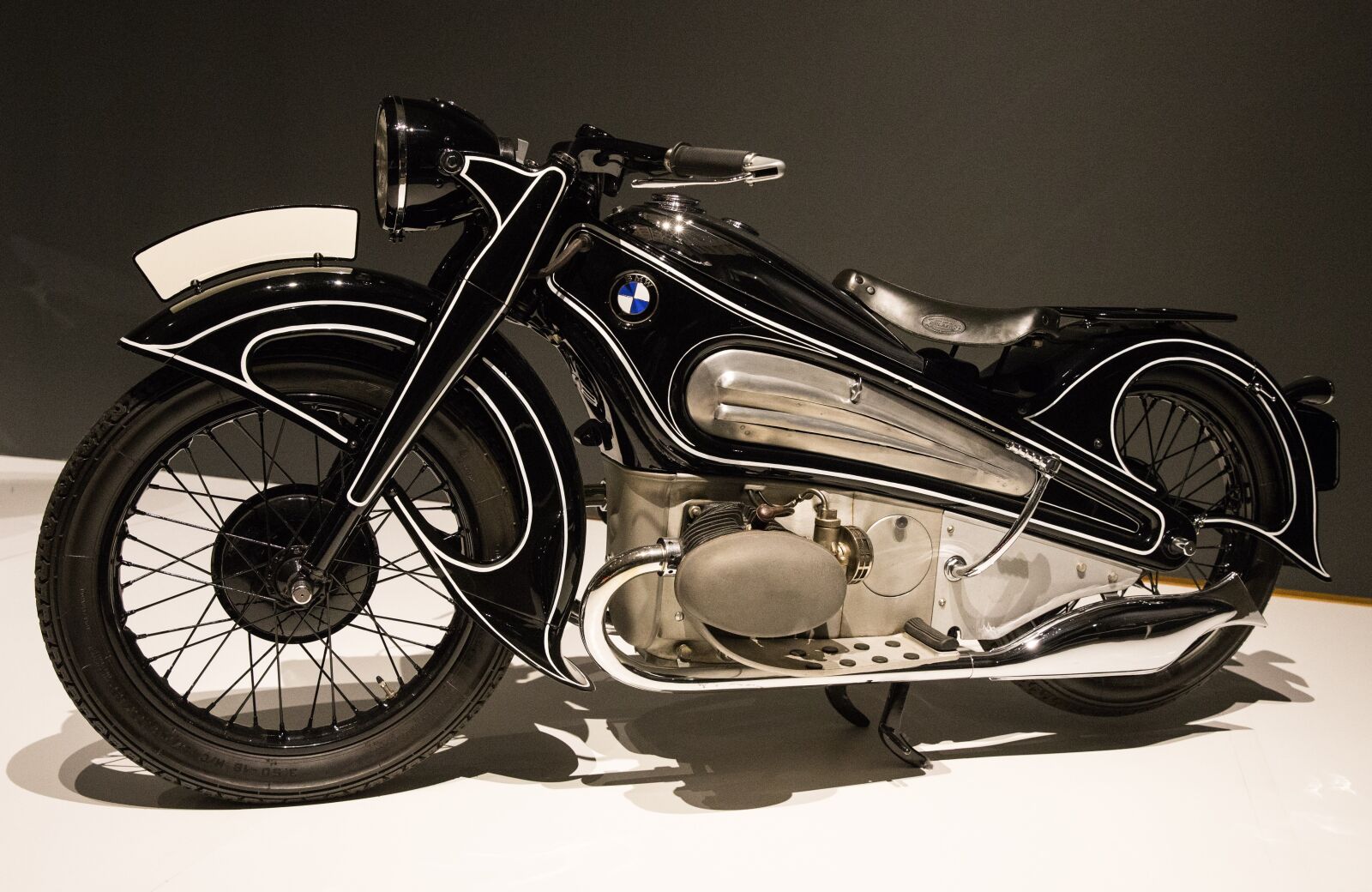 Canon EOS 6D sample photo. Motorcycle, 1934 bmw r7 photography