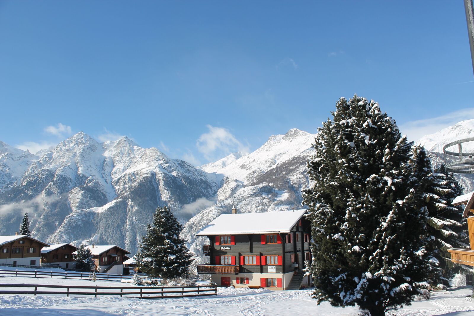 Canon EOS 1100D (EOS Rebel T3 / EOS Kiss X50) sample photo. Switzerland, vacations, snow photography