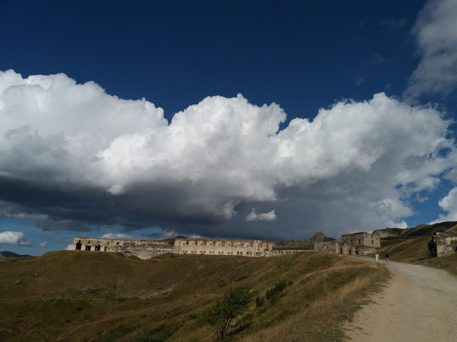 Samsung Galaxy J5(2016) sample photo. Clouds, forts, landscape, mountain photography
