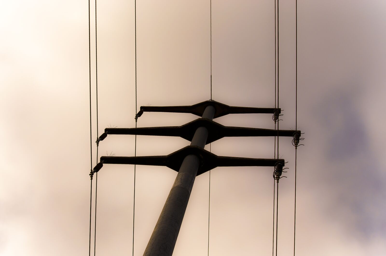 Nikon D90 sample photo. Power supply, strommast, energy photography