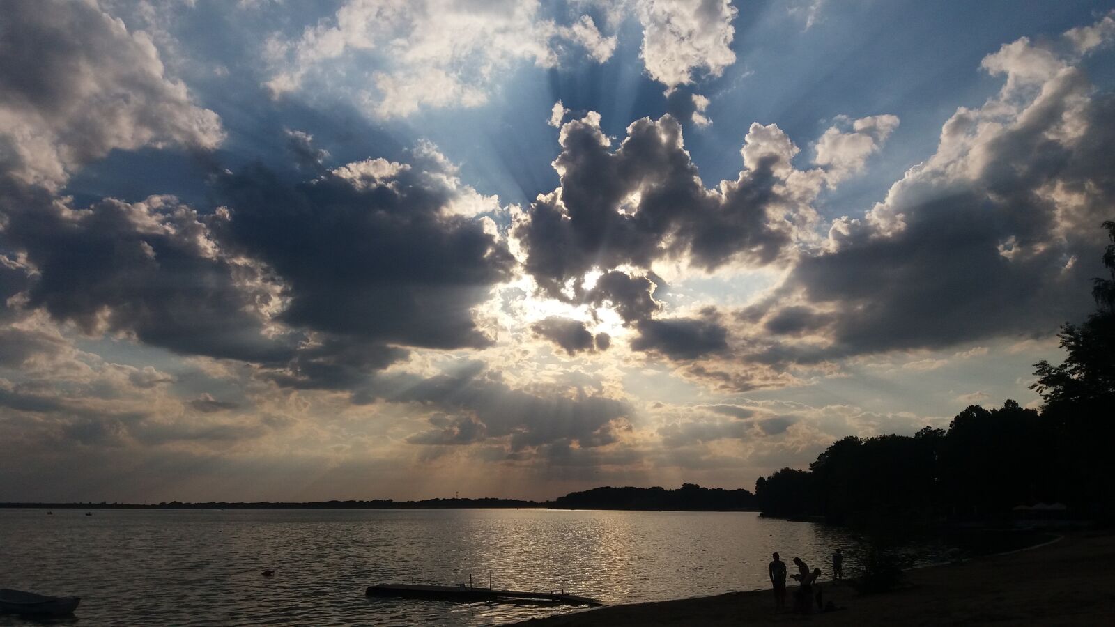 Samsung Galaxy J5 sample photo. Sky, clouds, evening photography