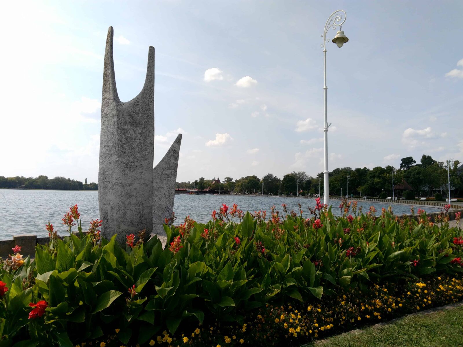 Lenovo S60-A sample photo. Sculpture, water, plant, palic photography