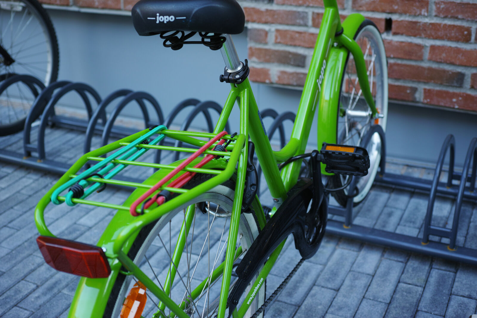 Sigma dp2 Quattro sample photo. Green bicycle at green photography
