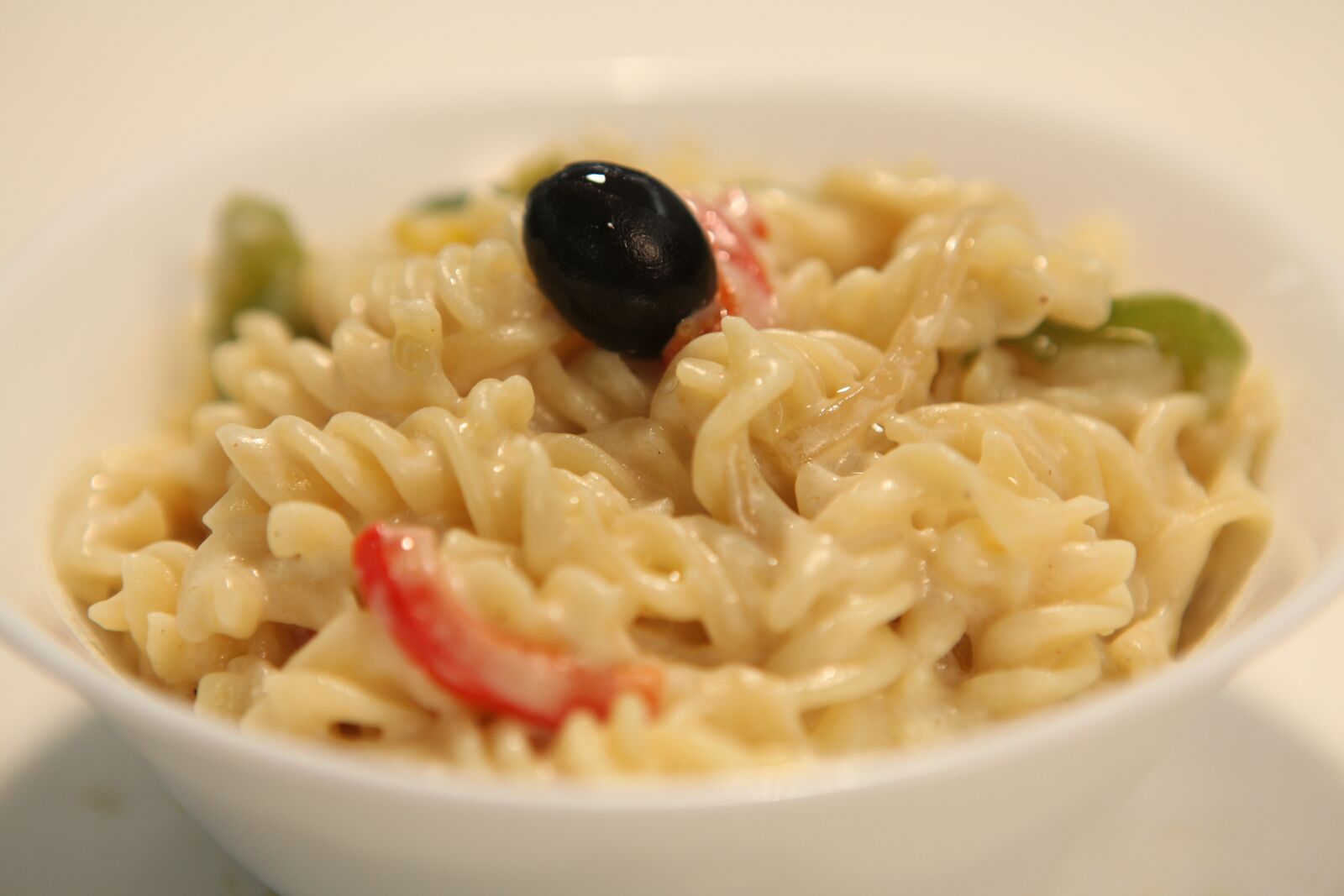 Canon EOS 5D Mark II sample photo. Pasta, food, italian photography