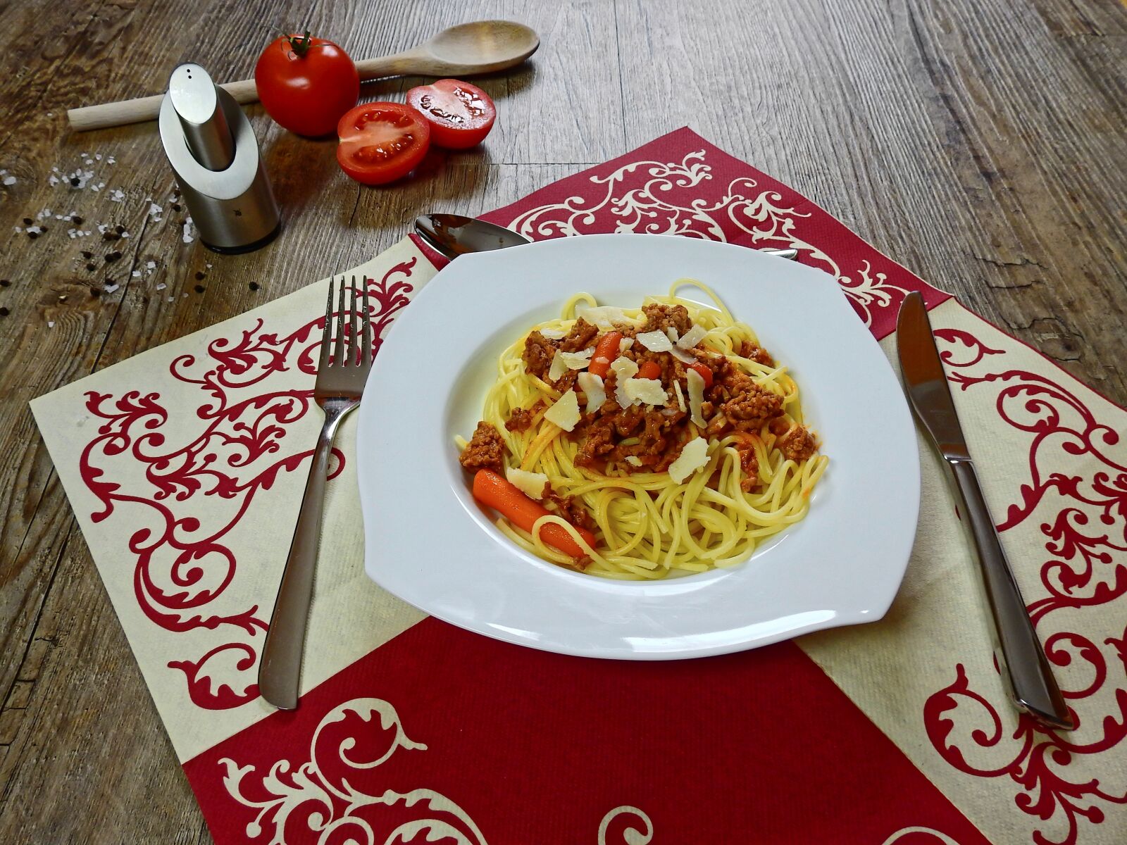 Nikon Coolpix P900 sample photo. Pasta, noodles, spagetti photography
