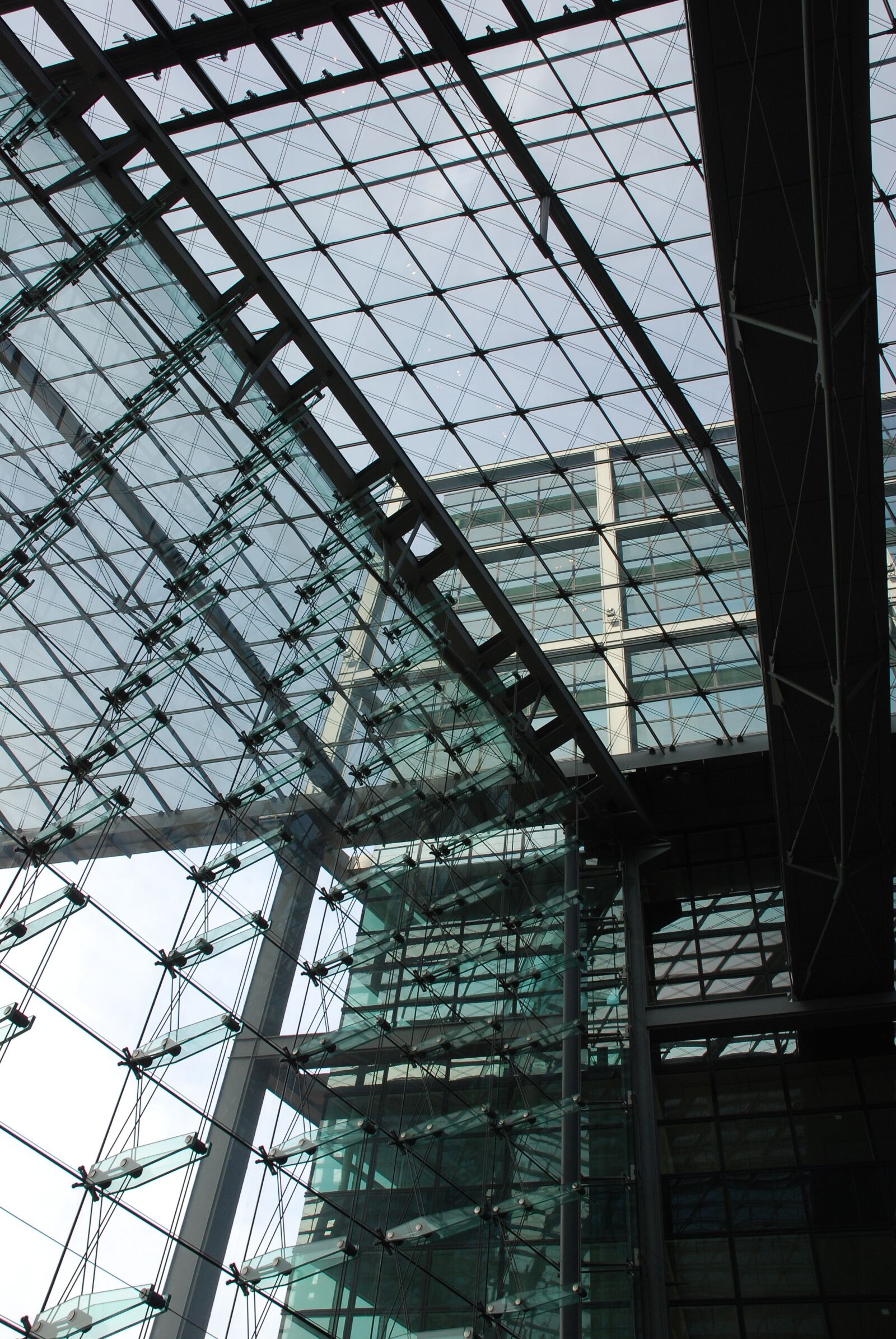 Nikon D80 sample photo. Architecture, net, glass photography
