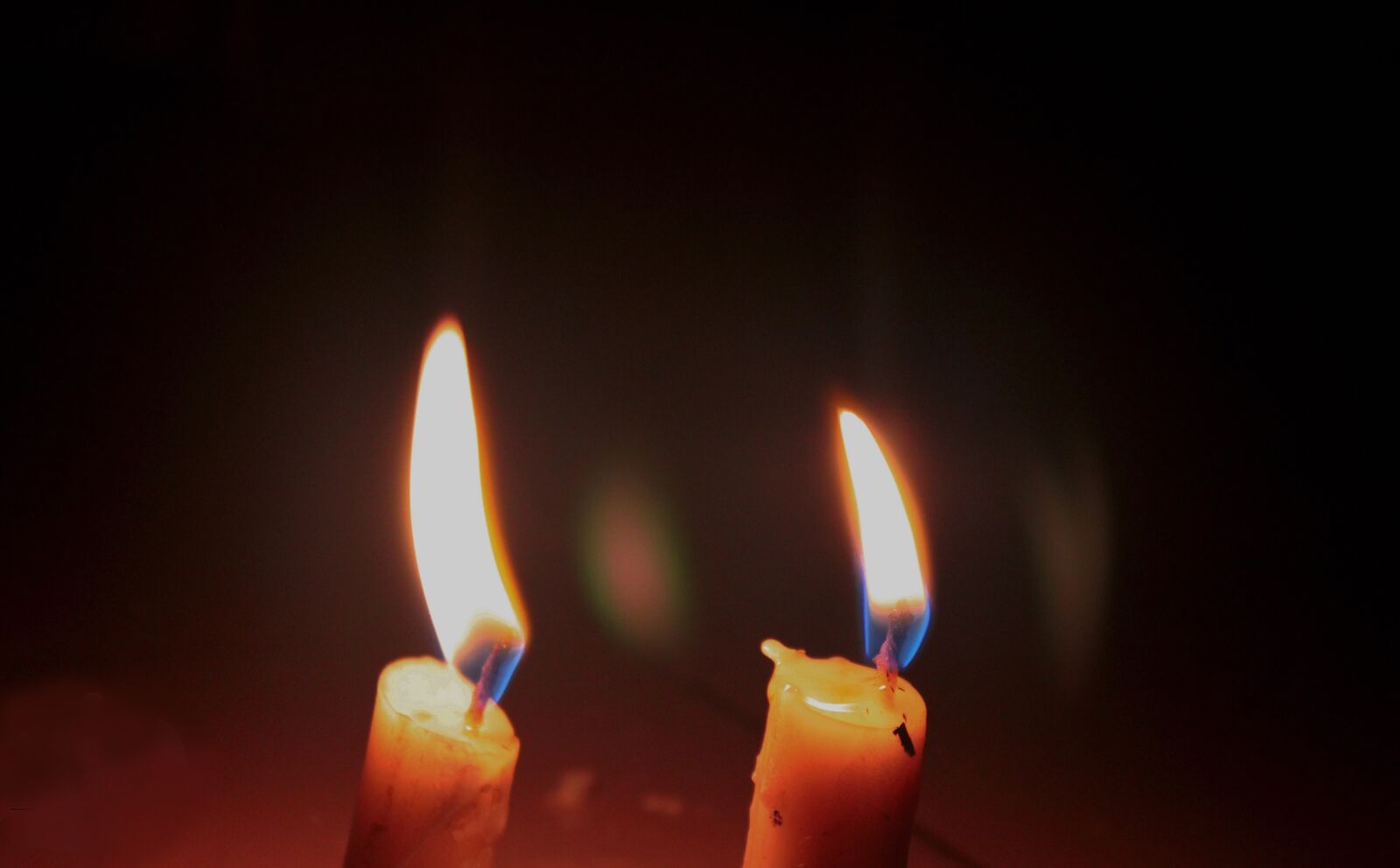 Canon EOS 1300D (EOS Rebel T6 / EOS Kiss X80) sample photo. Candle light, light, flame photography