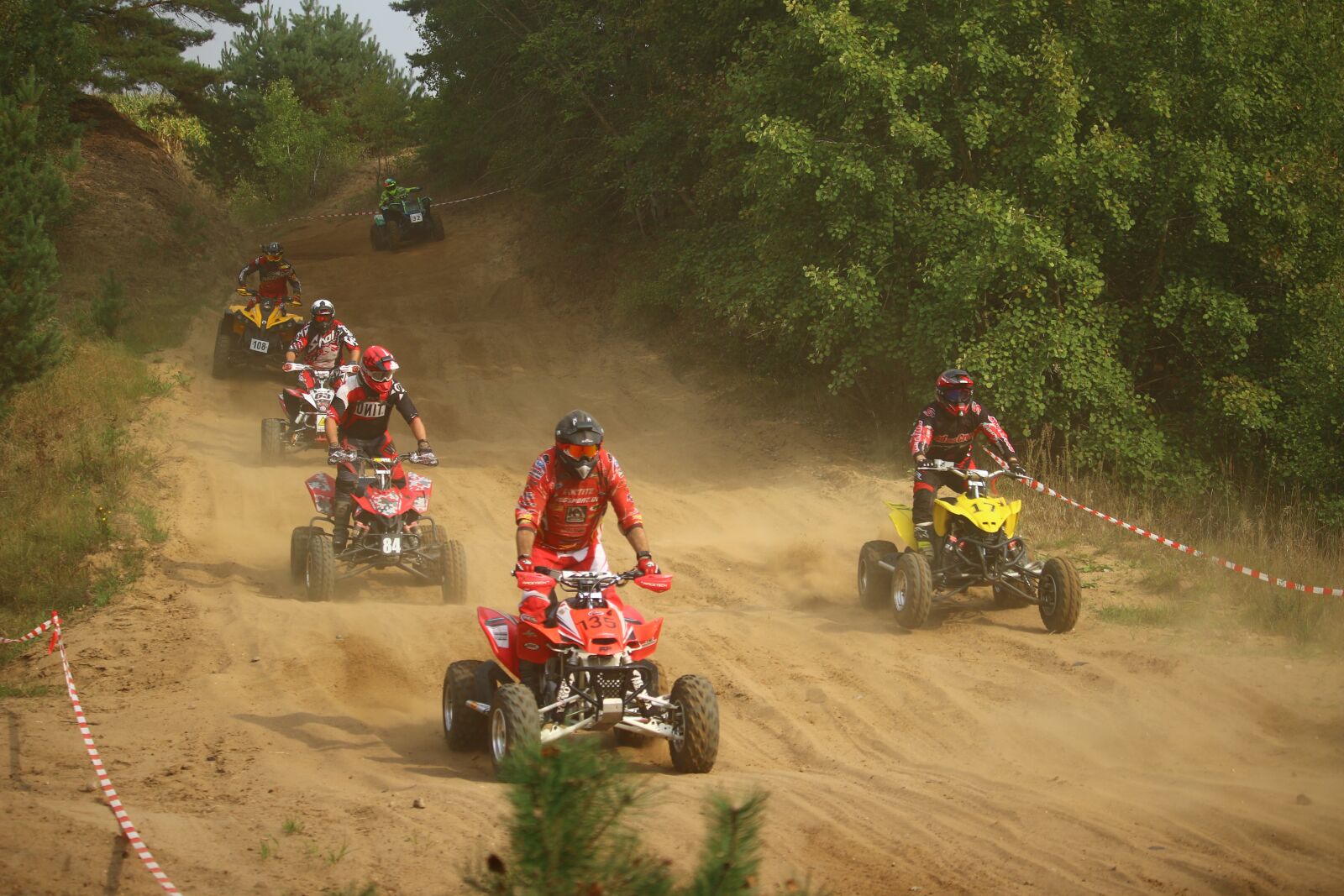 Canon EOS 100D (EOS Rebel SL1 / EOS Kiss X7) sample photo. Quad, enduro, motocross photography