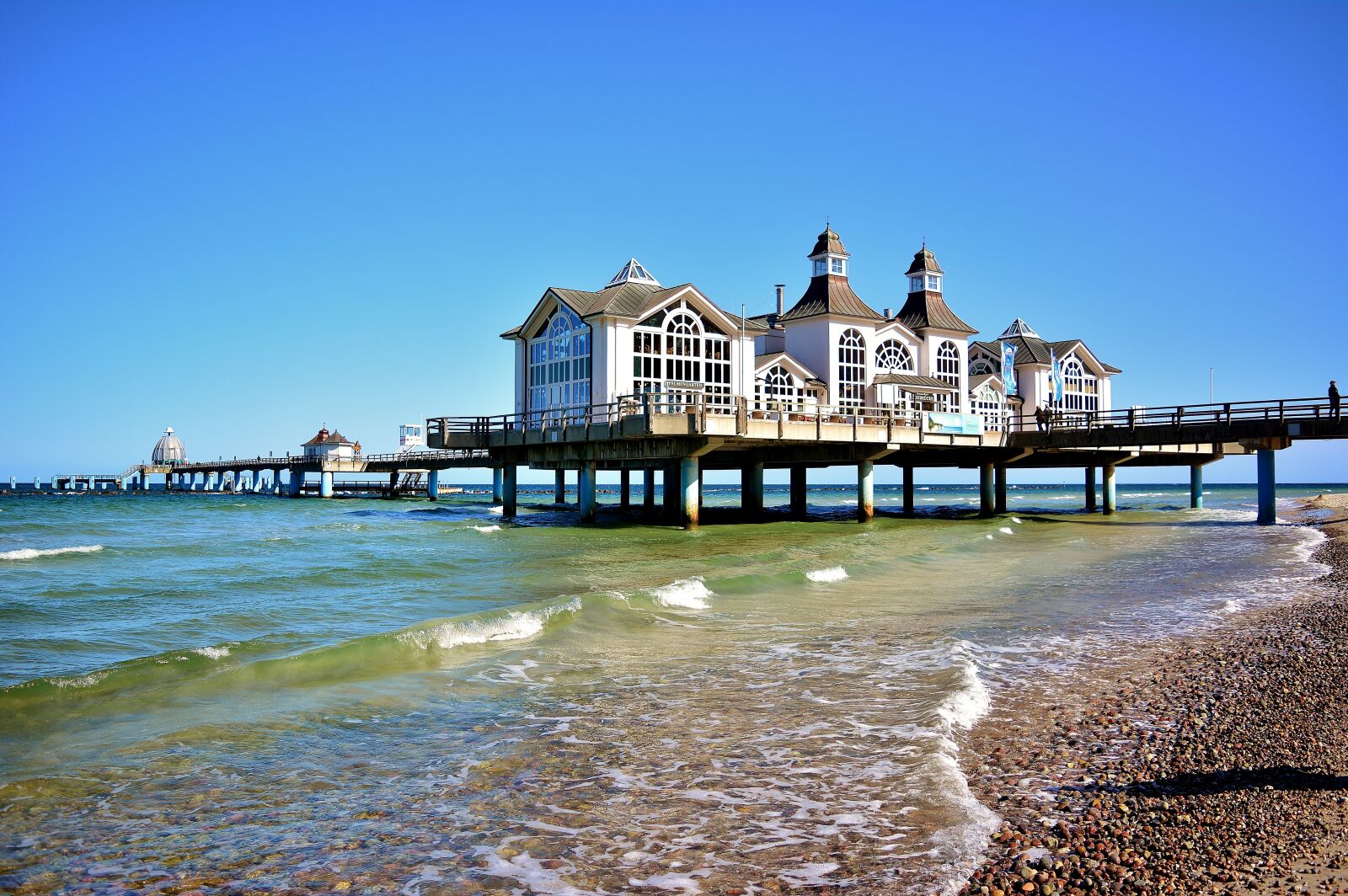 Nikon D5200 sample photo. Sea bridge, baltic sea photography