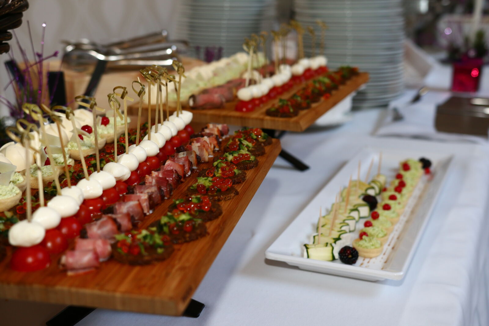 Canon EOS 70D sample photo. Catering, cheese, cherry, tomatoes photography