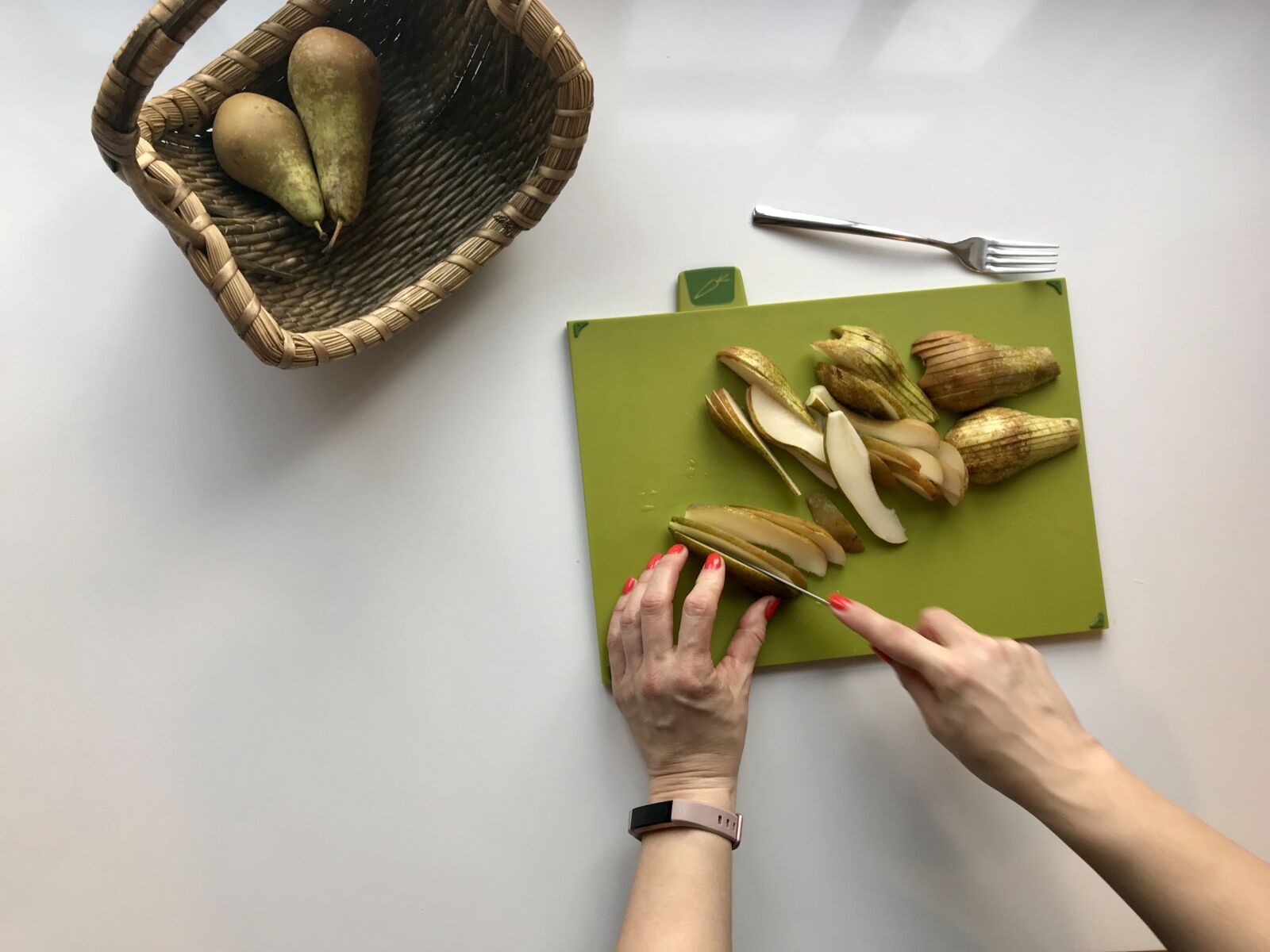 Apple iPhone 7 sample photo. Pears, cake, baking photography