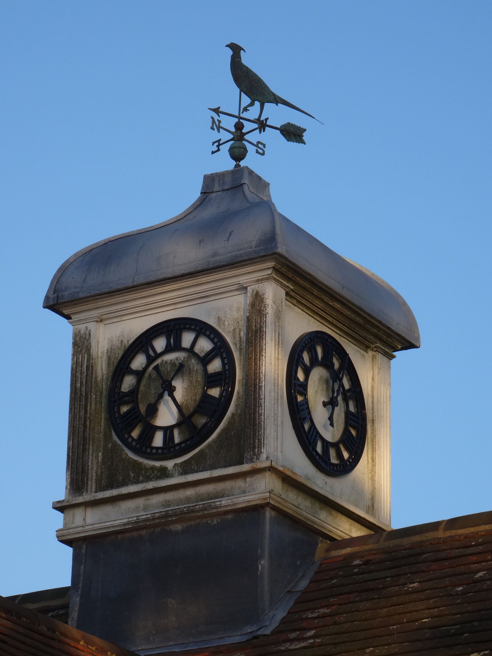 Sony DSC-HX50 sample photo. Clock tower, clock, wind photography