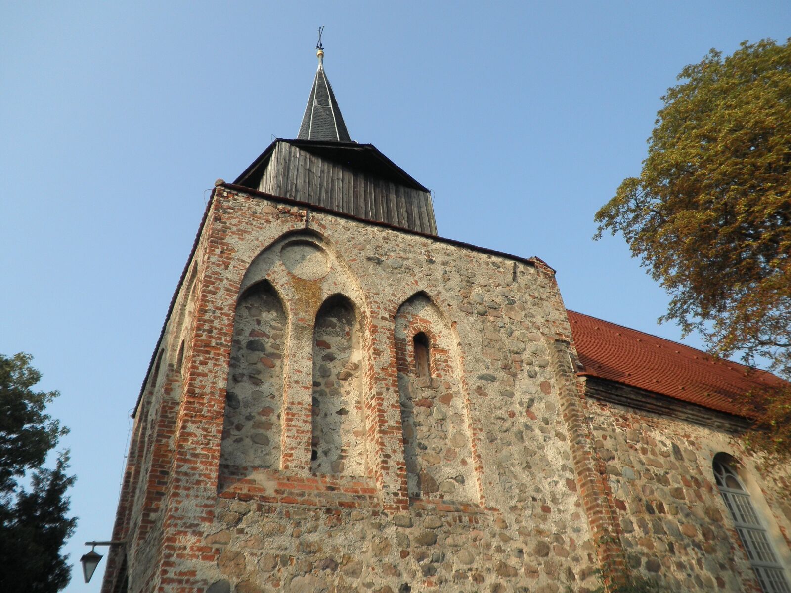 Olympus FE4010,X930 sample photo. Church, feldstein, tower photography