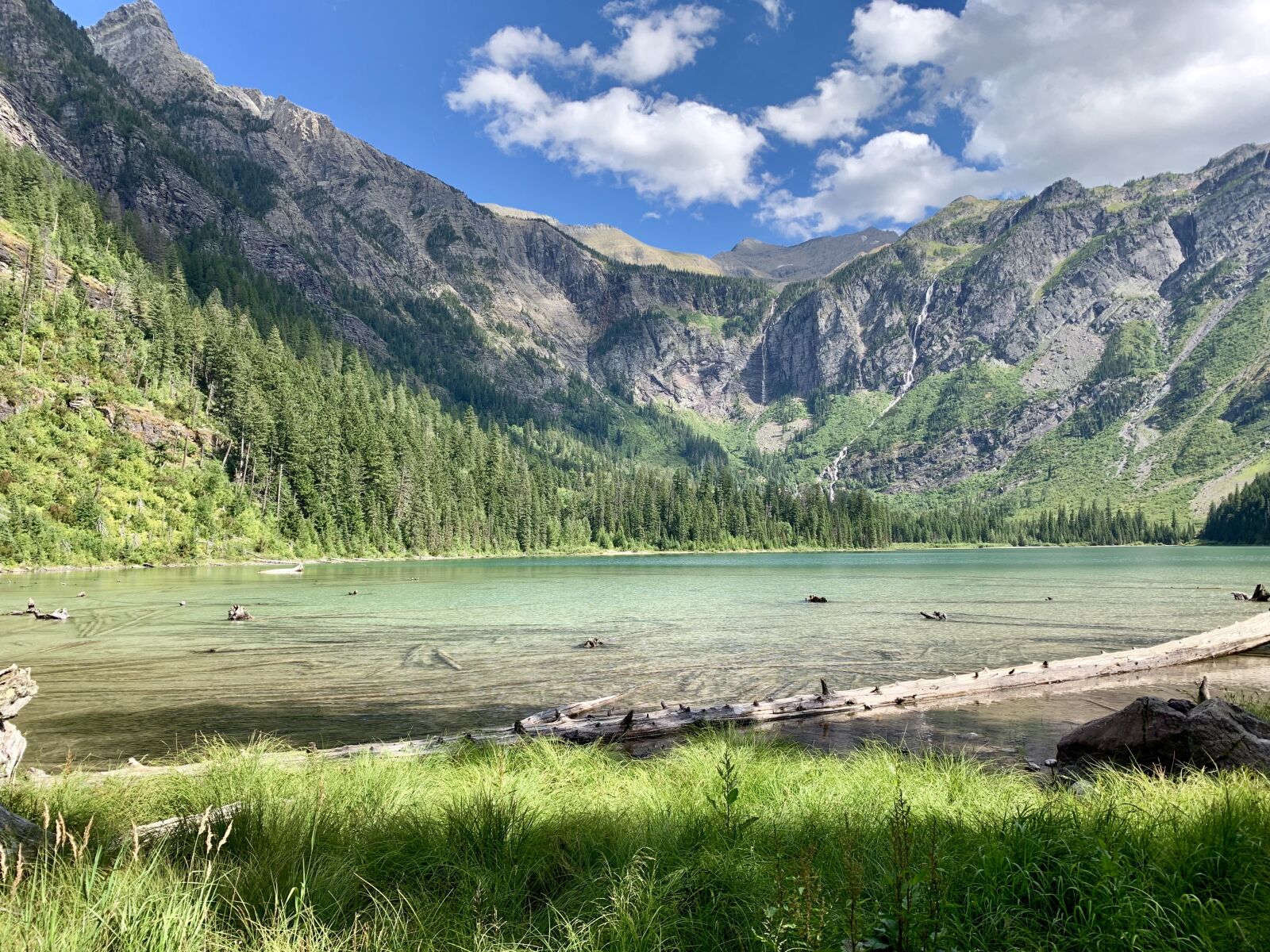 iPhone XS back dual camera 4.25mm f/1.8 sample photo. Lake, nature, water photography
