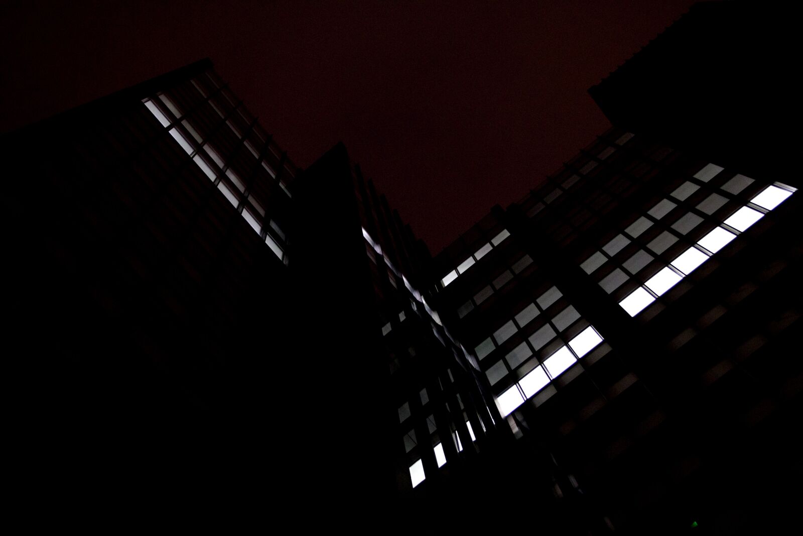 Sigma 17-50mm F2.8 EX DC OS HSM sample photo. Architect, building, dark, street photography