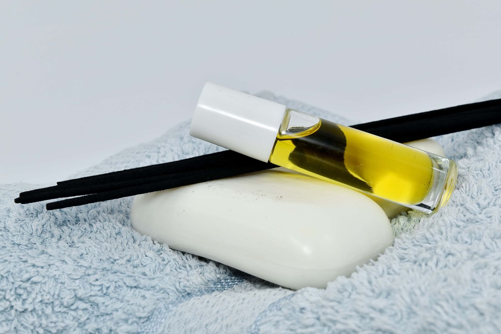Nikon D5500 sample photo. Aromatherapy, hygiene, lotion, oil photography