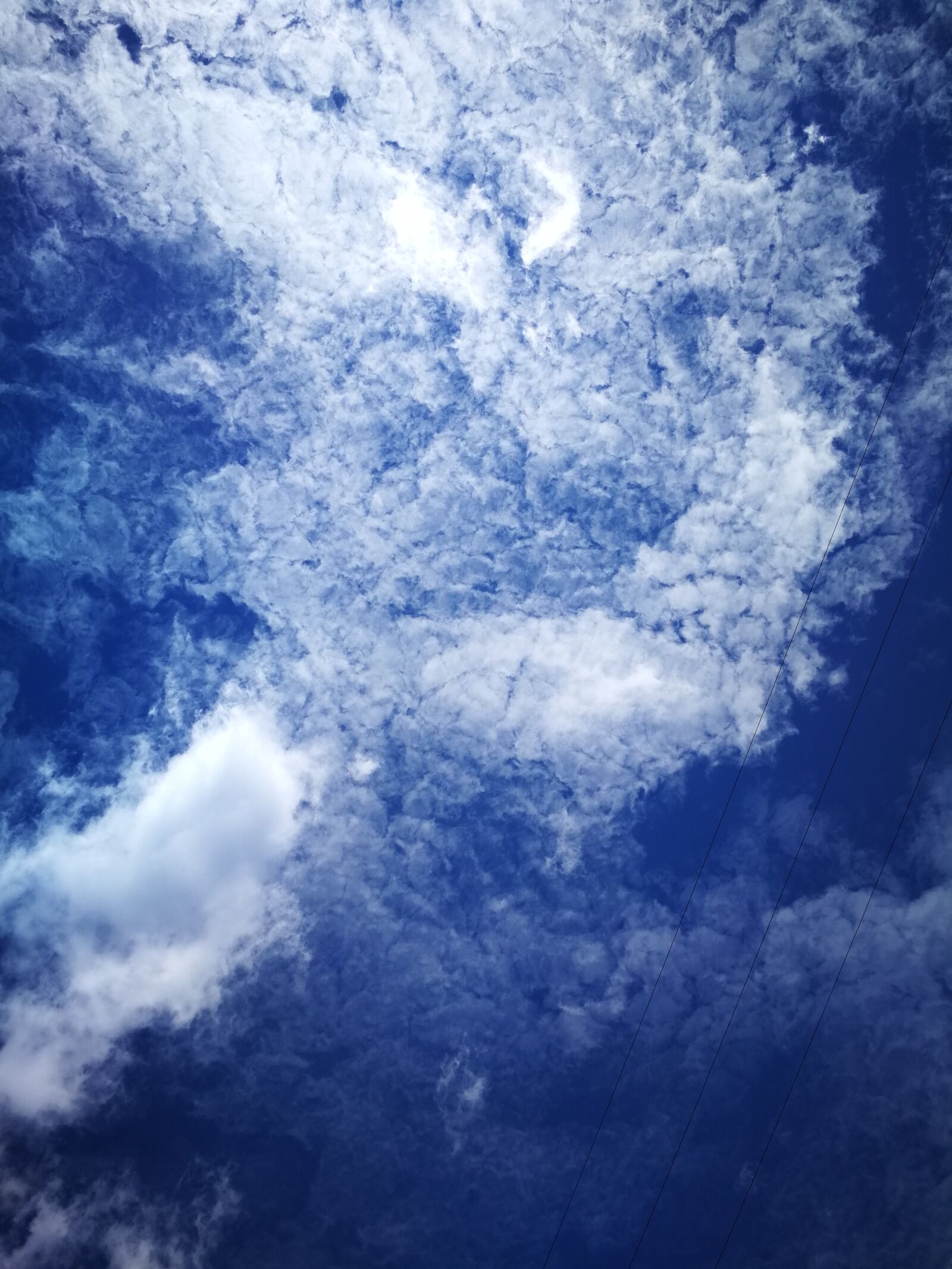 HUAWEI P10 sample photo. Clouds, weather, eiskristalle photography