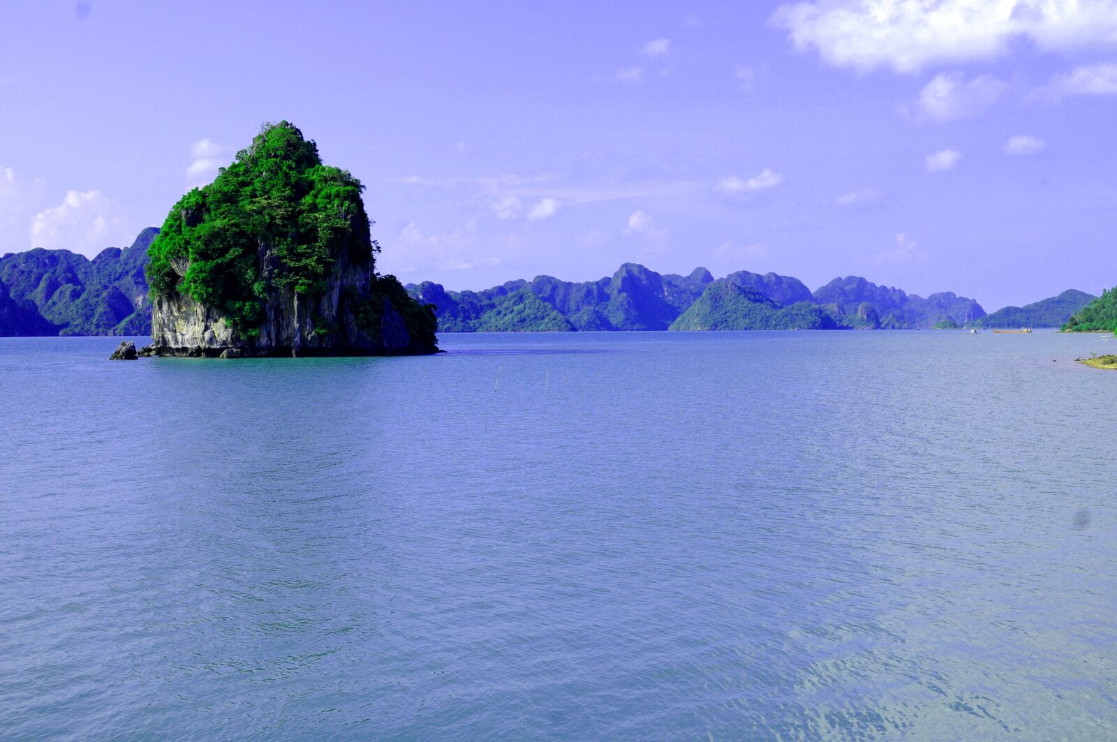 Nikon D300S sample photo. Ocean, island, karst photography