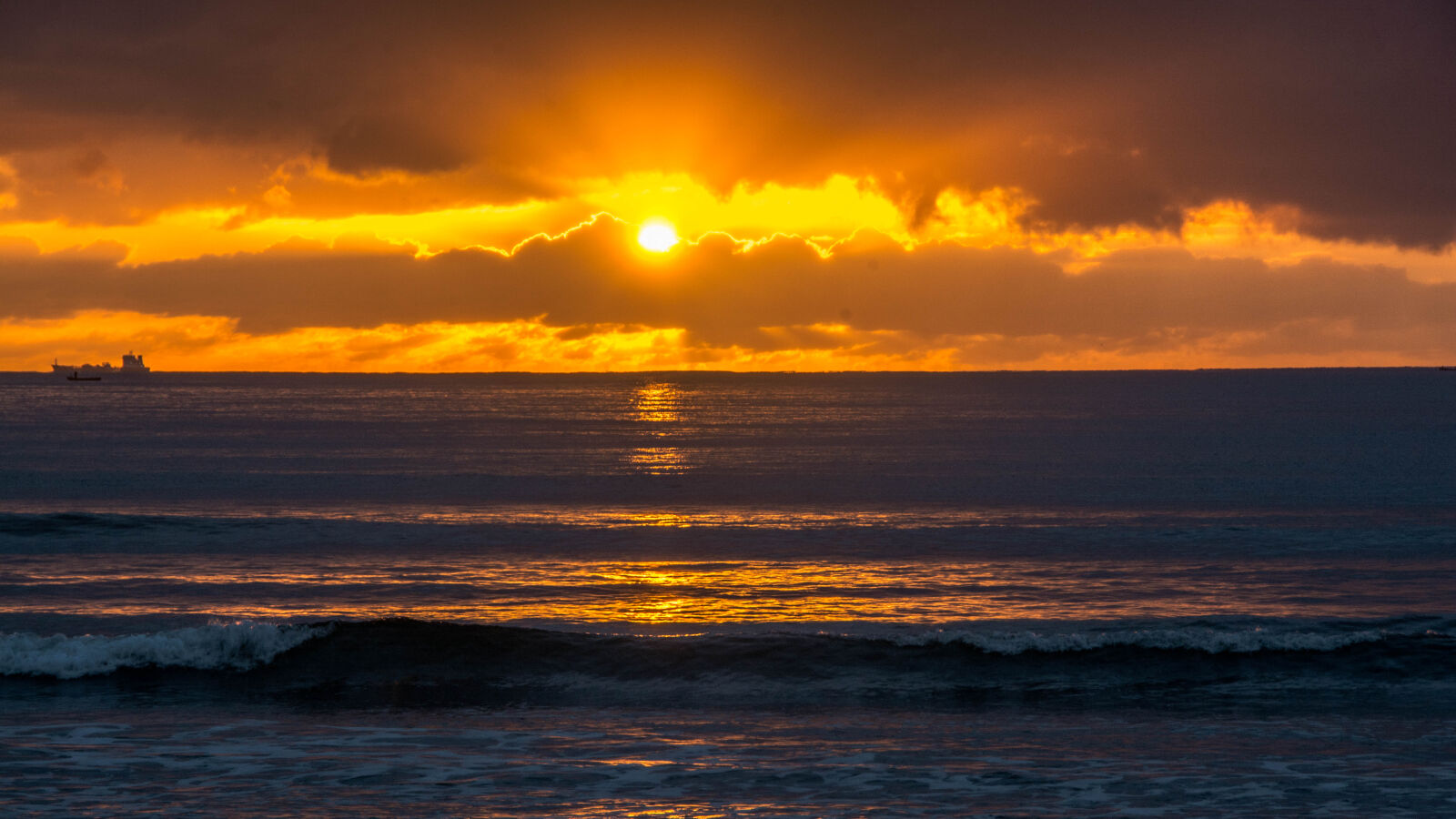 Nikon D7100 sample photo. Beach, ocean, sunrise photography
