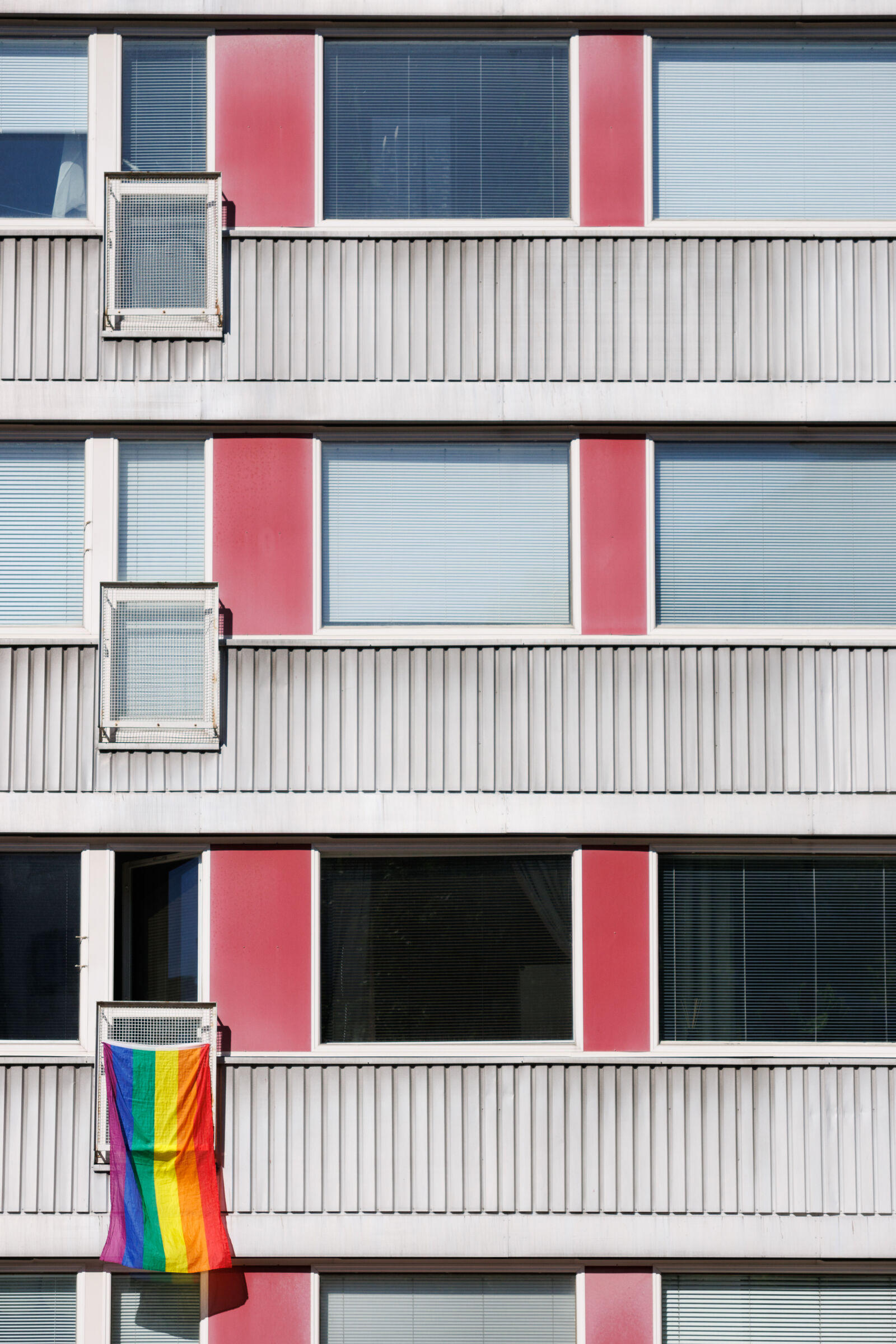 Canon EOS R7 sample photo. Flag building photography