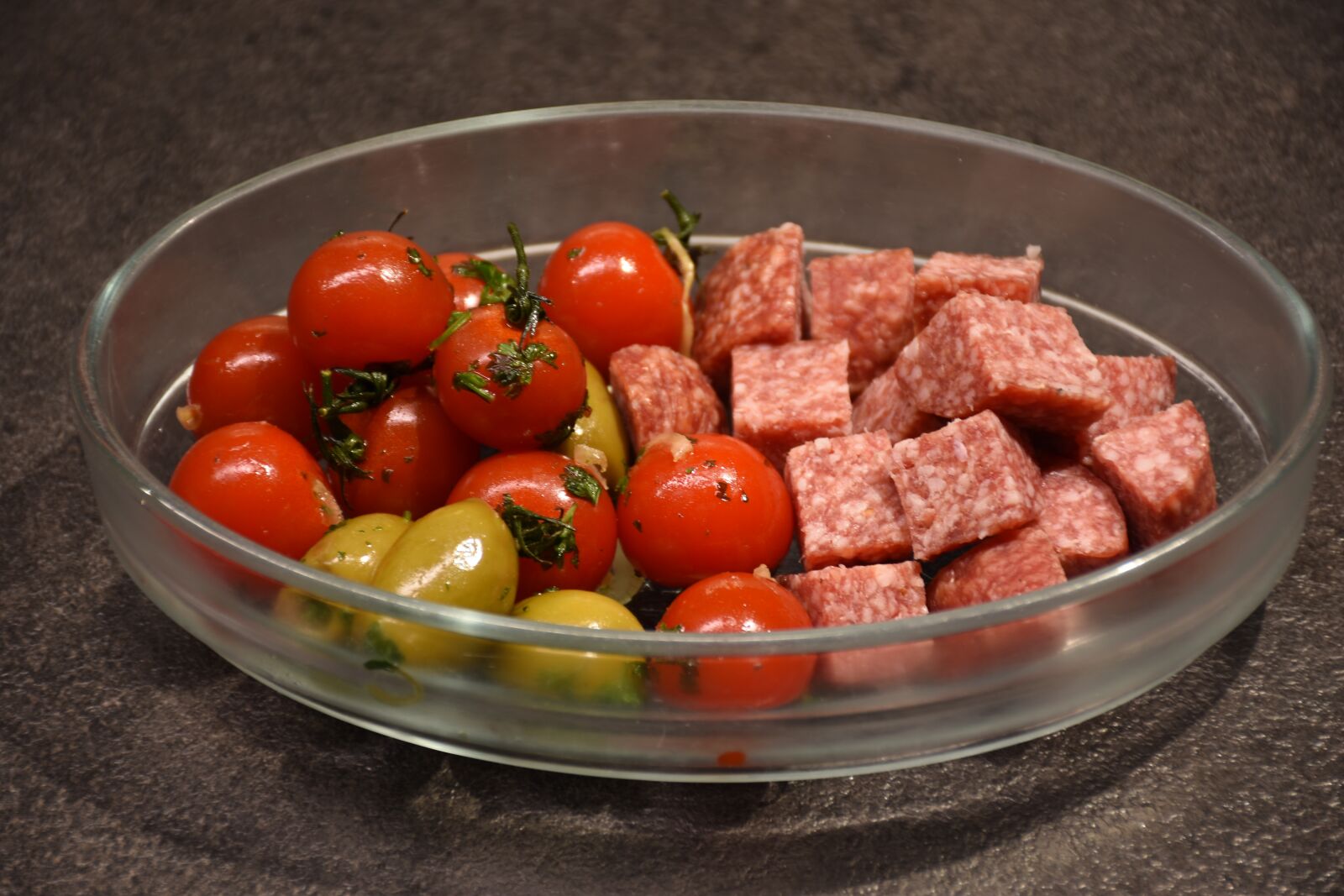 Nikon D7200 sample photo. Meat, vine tomatoes, green photography