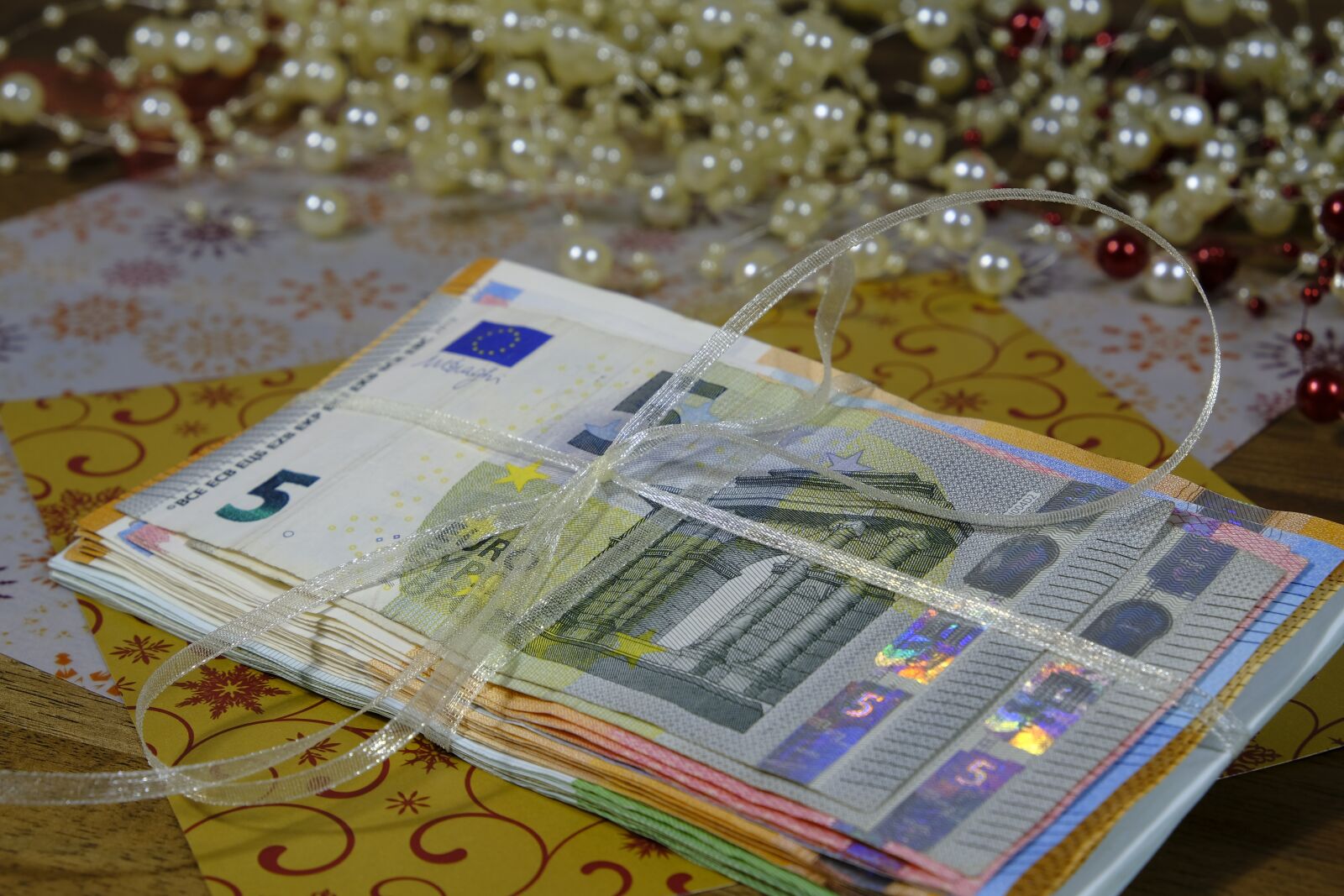 Fujifilm XF 18-55mm F2.8-4 R LM OIS sample photo. Money, bank note, banknote photography