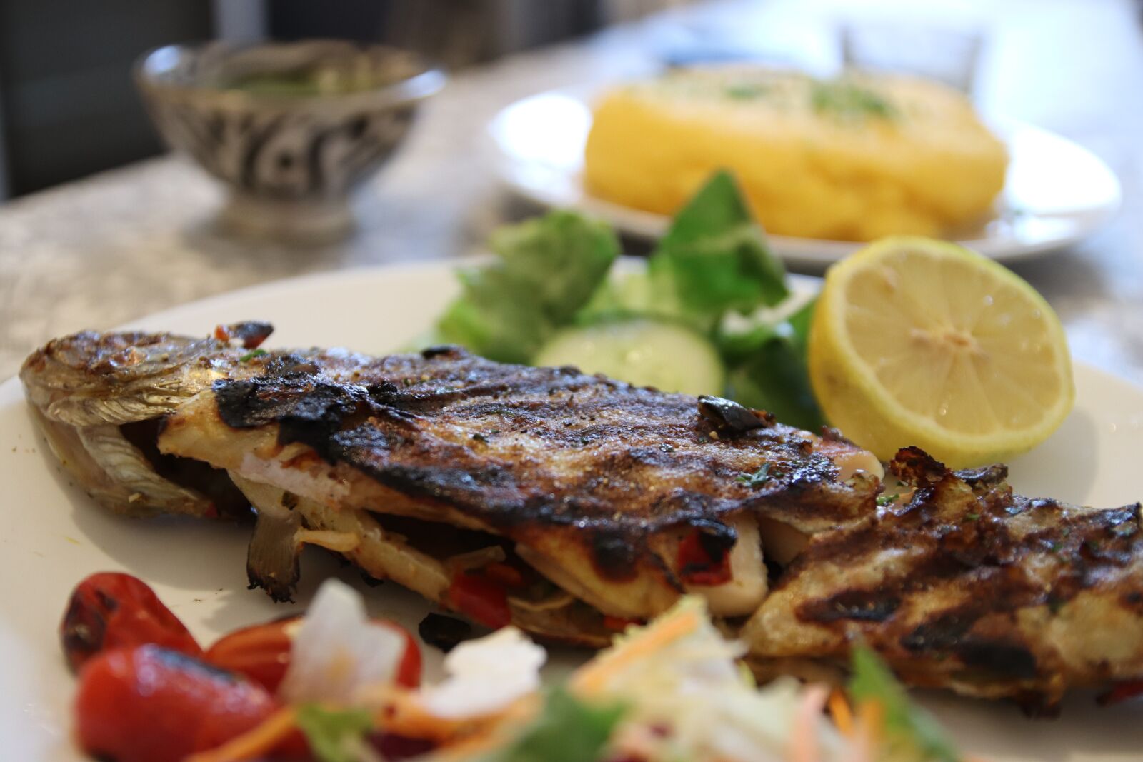 Canon EOS 77D (EOS 9000D / EOS 770D) sample photo. Trout, lunch, plate photography
