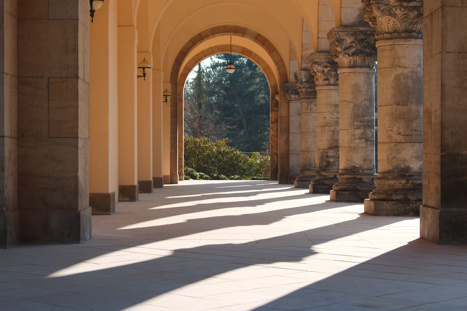 Canon EOS 70D sample photo. Architecture, travel, arch photography