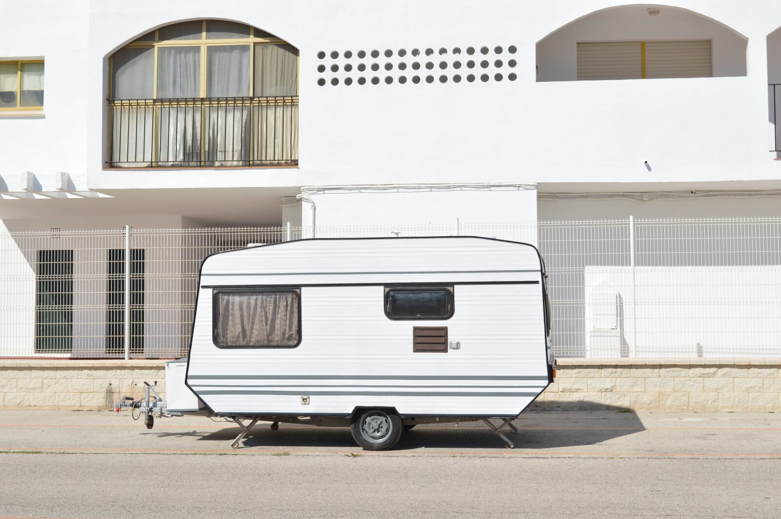 Nikon D3200 sample photo. Trailer, motorhome, caravan photography