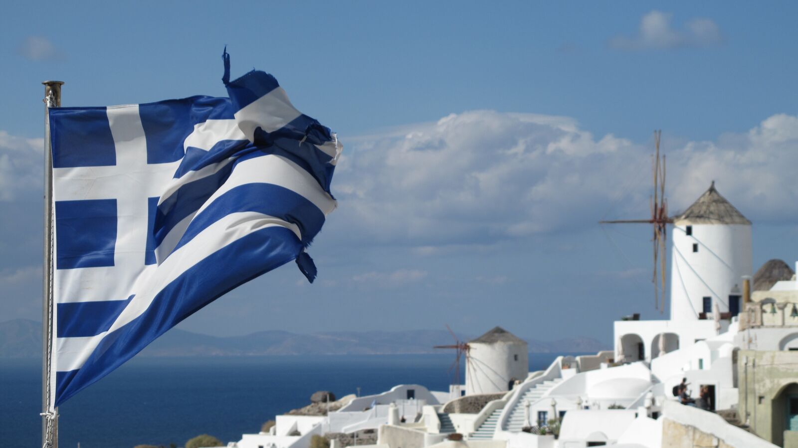 Canon PowerShot G10 sample photo. Flag, greece, santorini photography