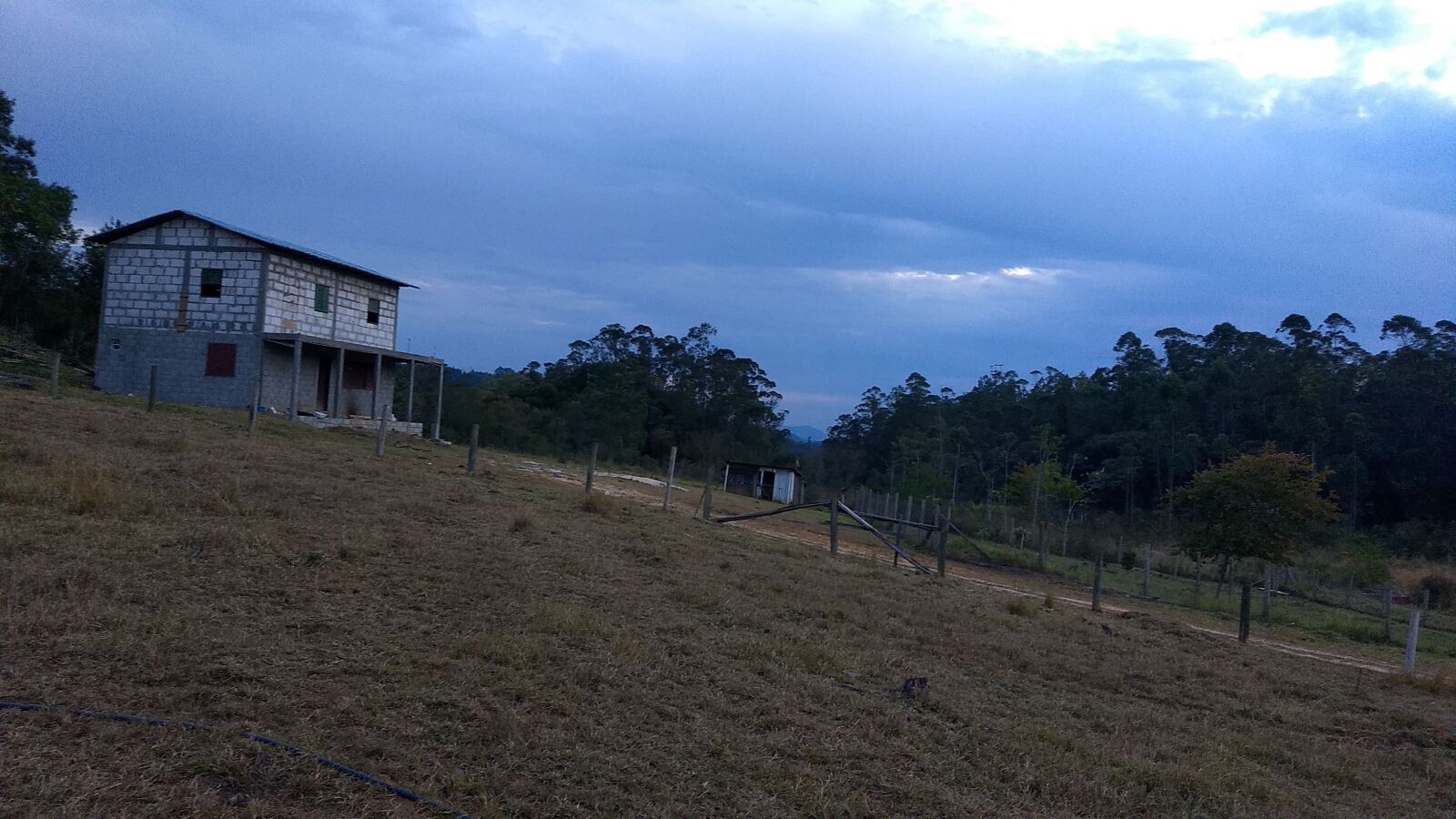 Motorola Moto G (5) Plus sample photo. The house on the photography