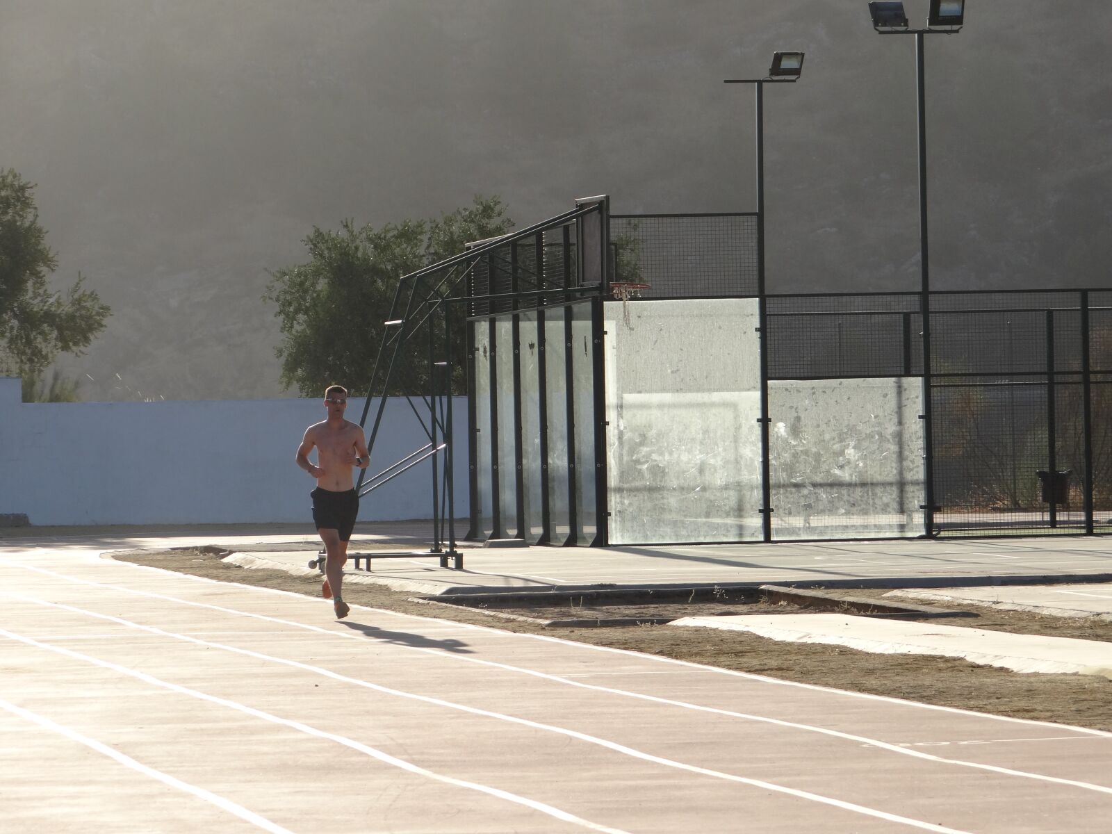 Sony DSC-HX200V sample photo. Running, track, race photography