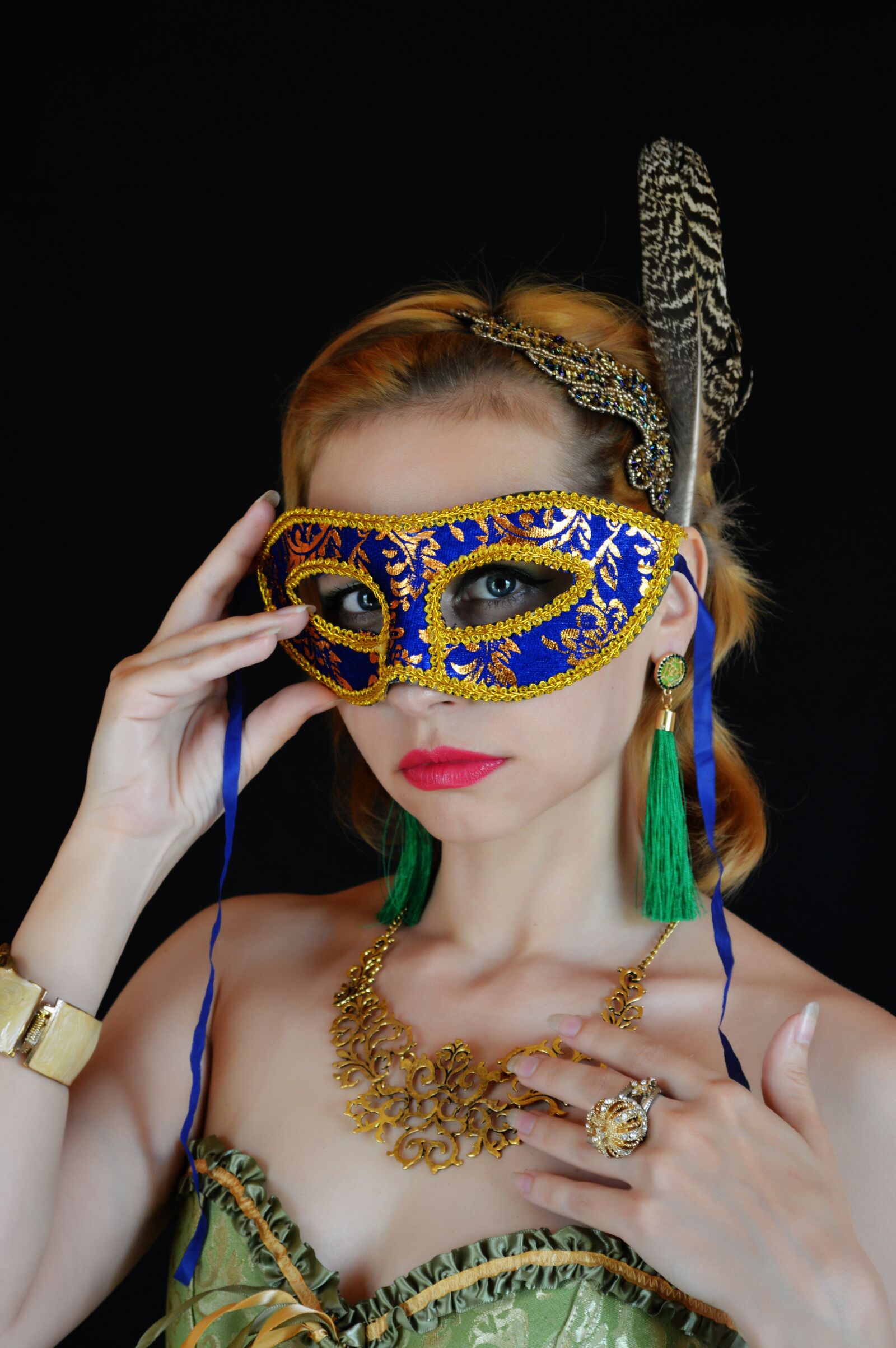Nikon D3200 sample photo. Mask, girl, venice photography