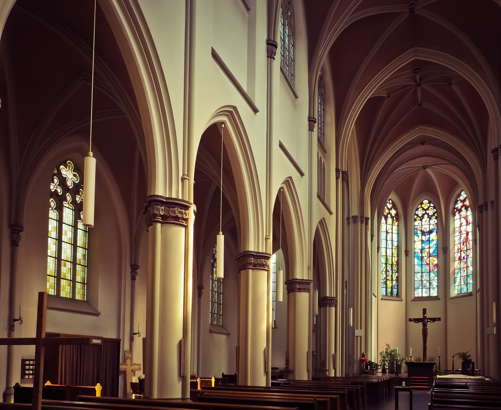 Olympus OM-D E-M10 sample photo. Church, altar, architecture photography