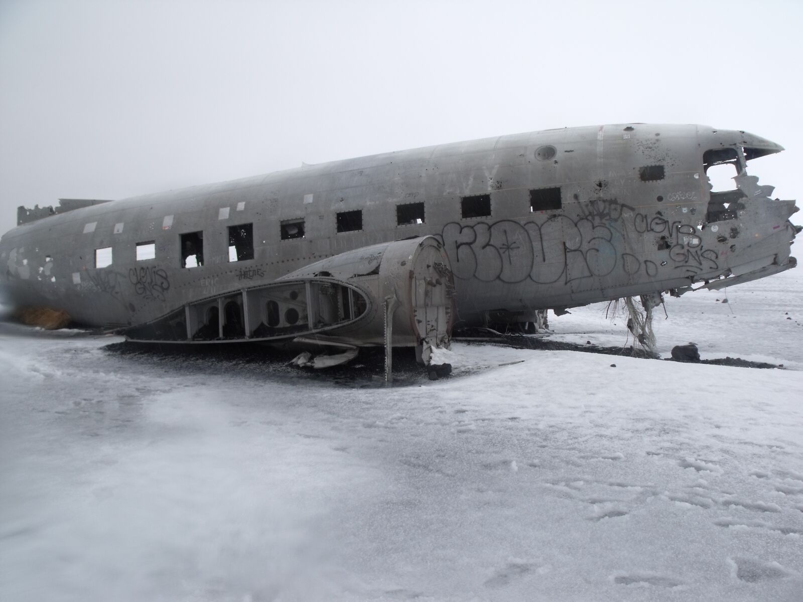 Fujifilm FinePix S1500 sample photo. Iceland, aircraft, plane photography