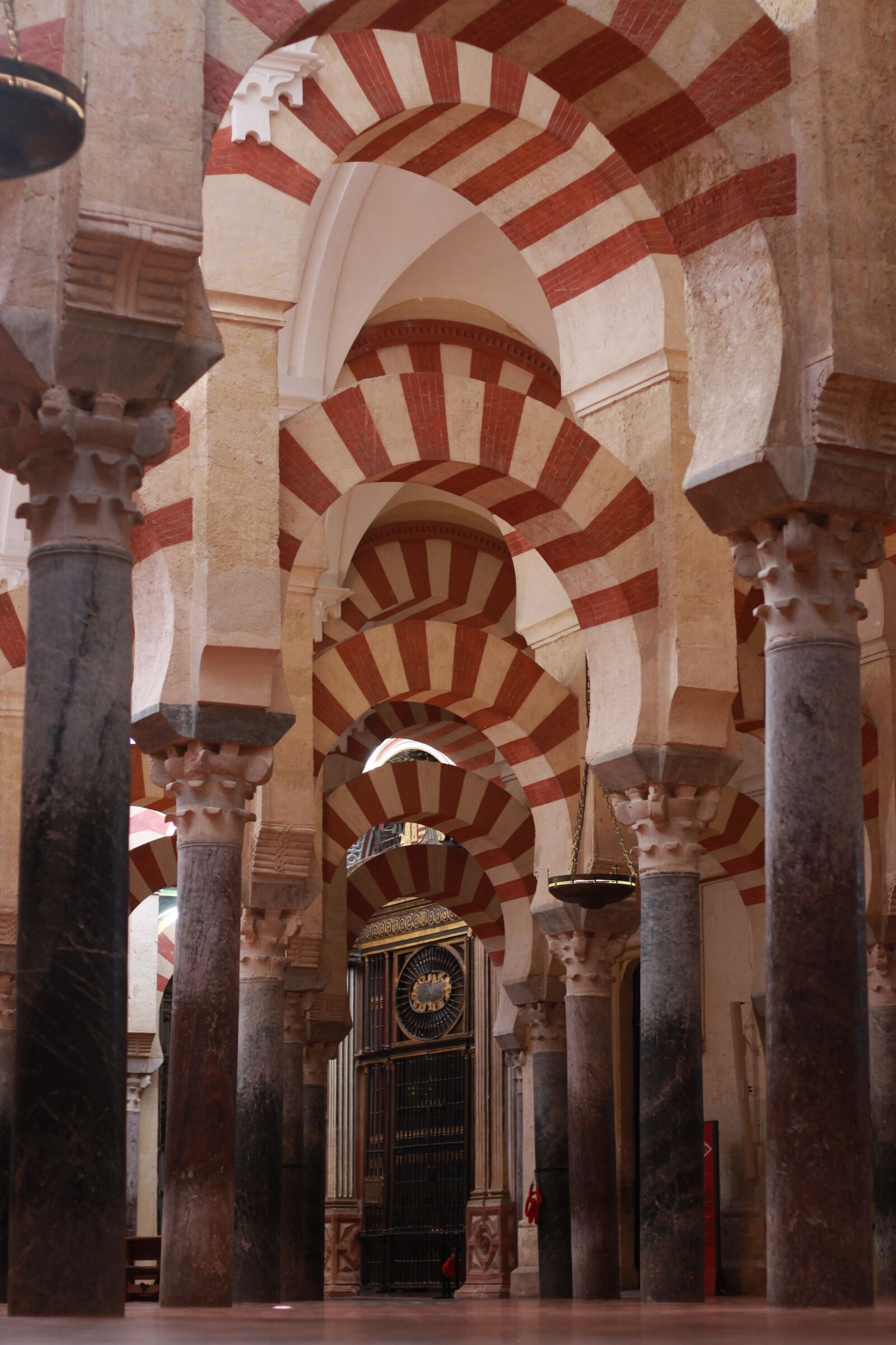 Canon EOS 700D (EOS Rebel T5i / EOS Kiss X7i) sample photo. Mezquita, córdoba, cathedral photography
