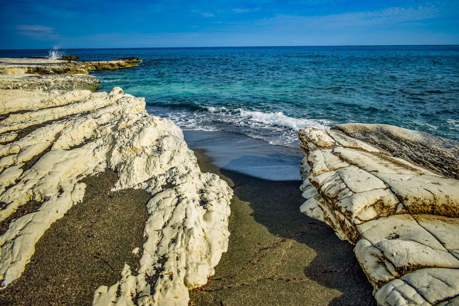 Nikon D3300 sample photo. Beach, cove, coast photography