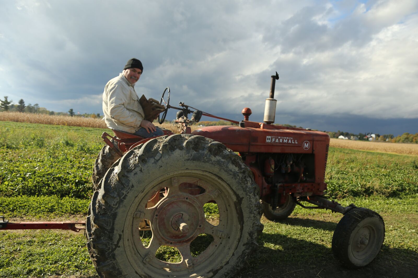 Canon EOS 6D + Canon EF 24-105mm F4L IS USM sample photo. Summer, autumn, farmer photography