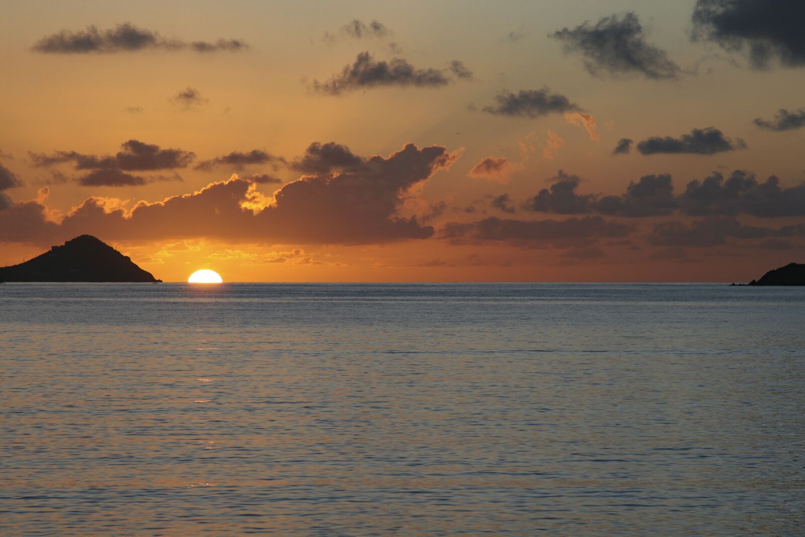 Canon EOS 30D + Canon EF 24-105mm F4L IS USM sample photo. Beach sunrise, caribbean, st photography