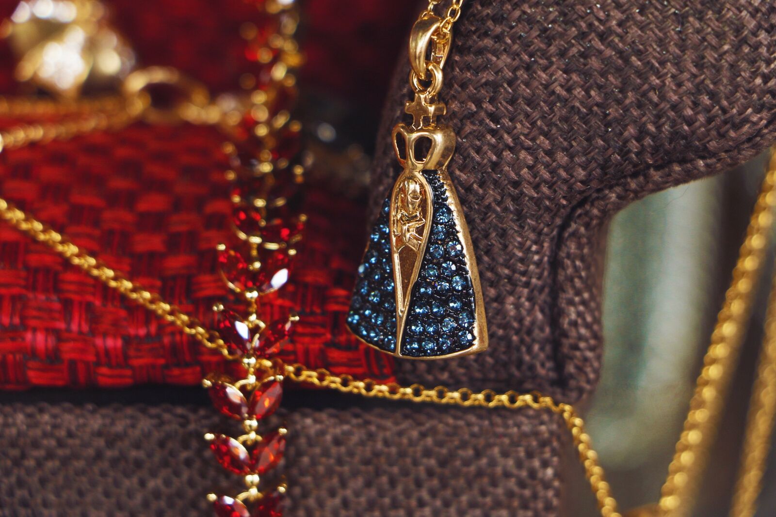 Canon EOS 70D sample photo. Jewelry, jewellery, jewels photography
