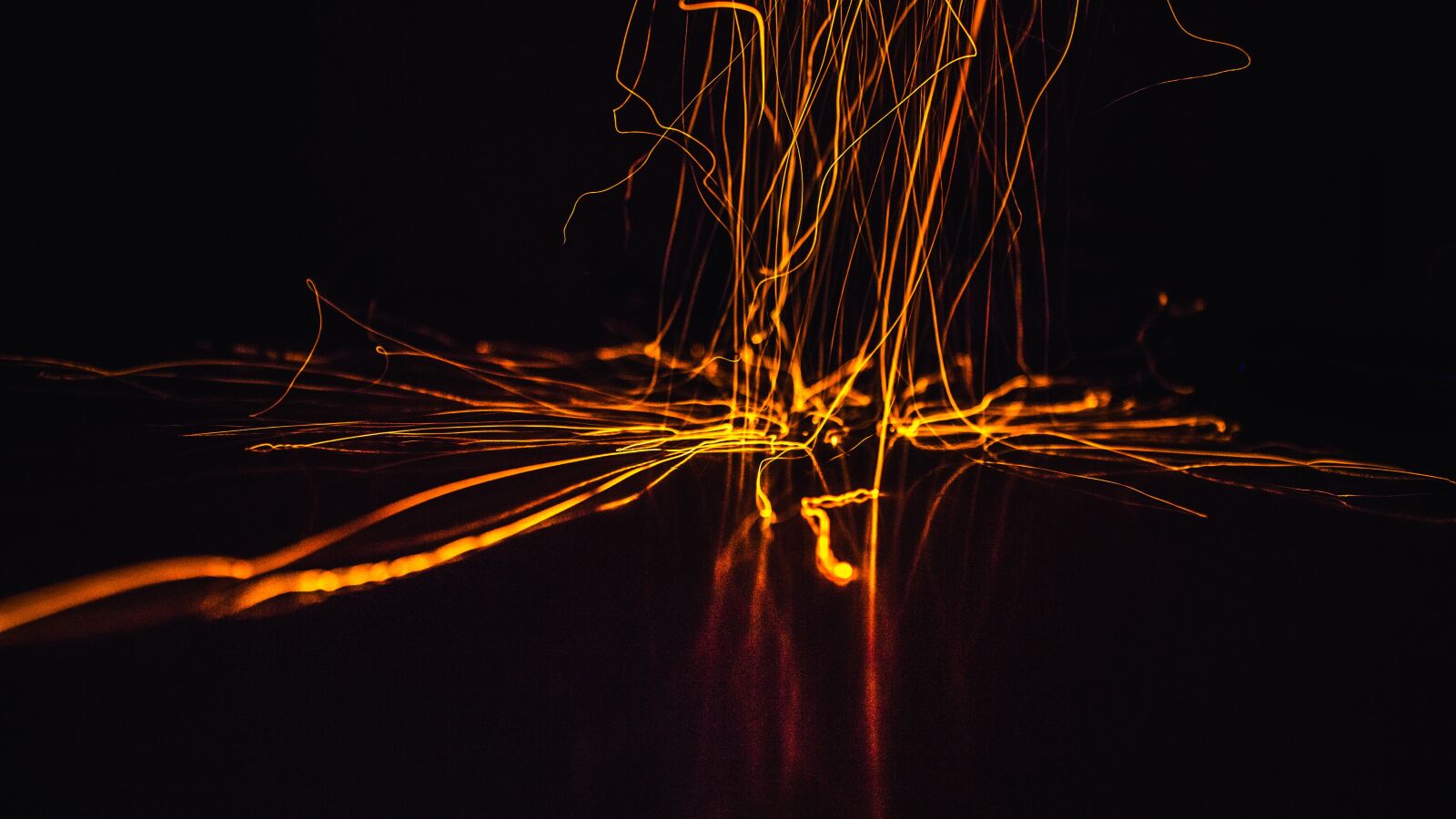 Canon EOS 700D (EOS Rebel T5i / EOS Kiss X7i) sample photo. Flame, abstract, desktop photography