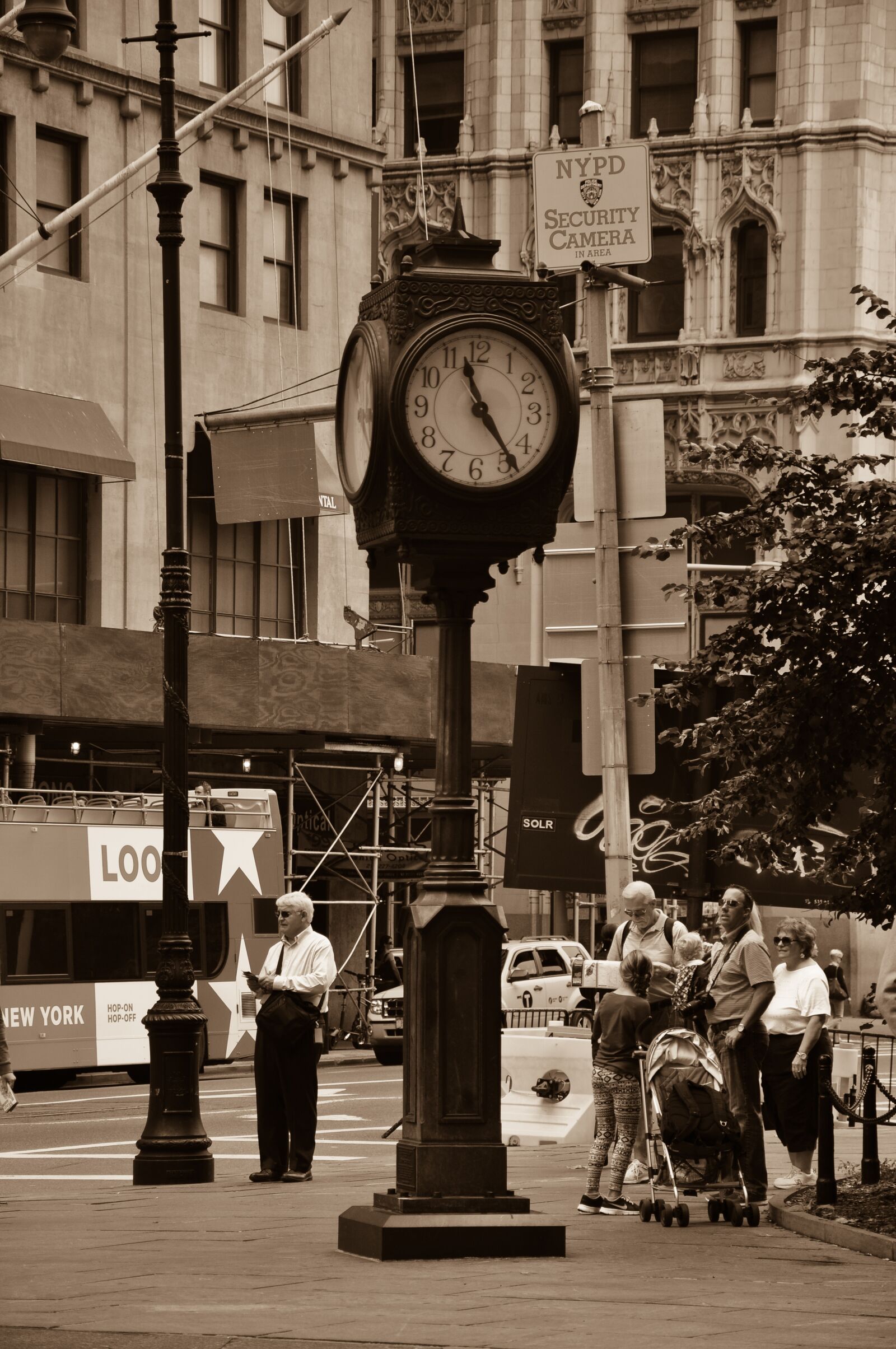 Nikon D5000 sample photo. Time, clock, nostalgia photography