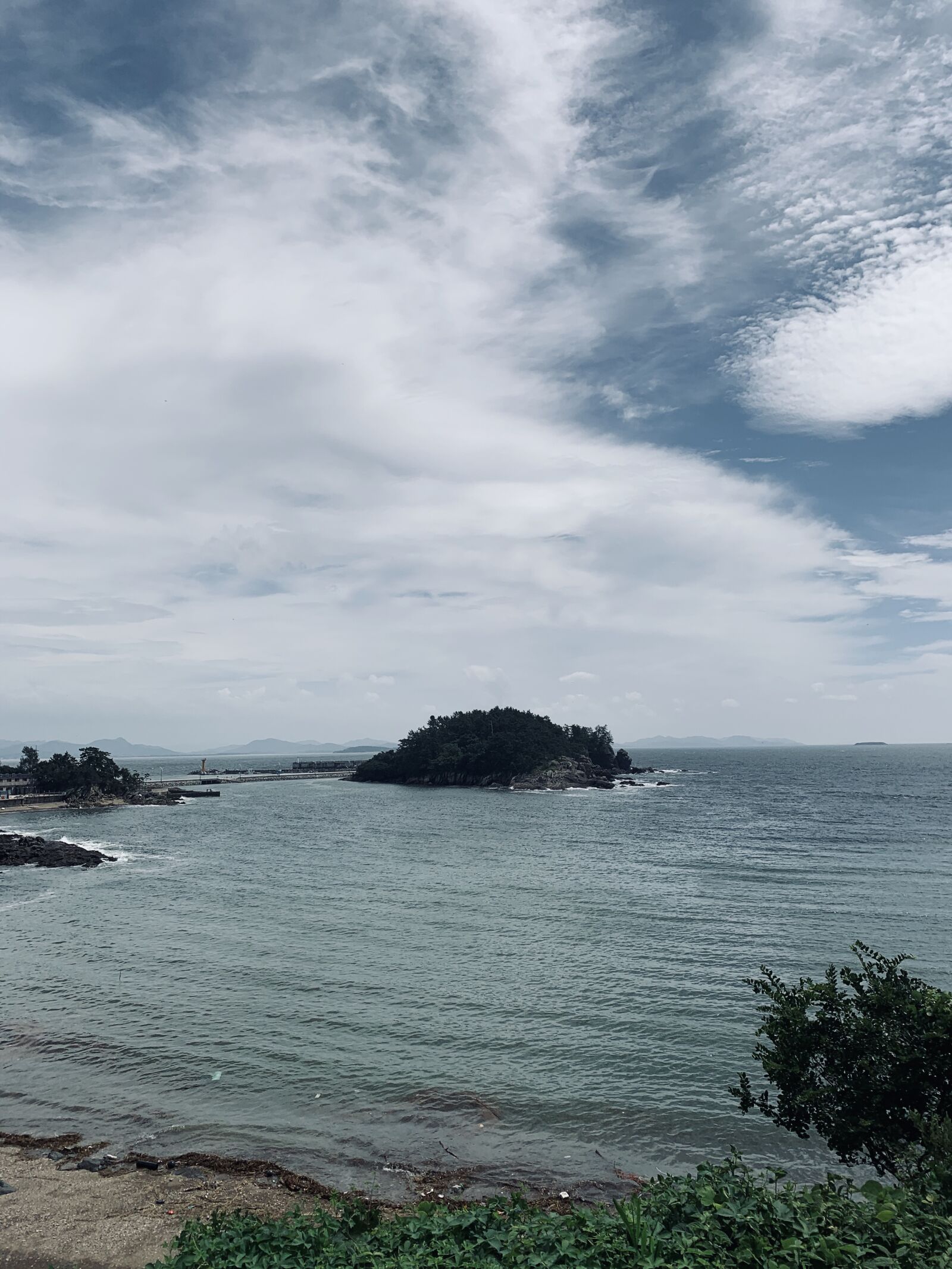 Apple iPhone XS sample photo. Byeonsan-bando, island, sea photography