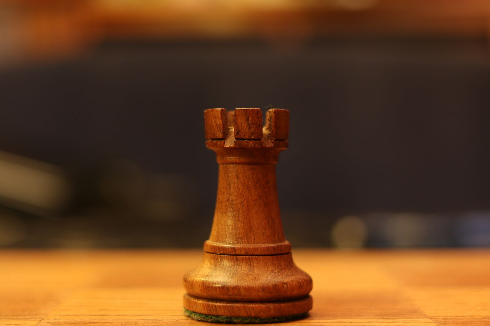 Canon EOS 70D + Canon EF 40mm F2.8 STM sample photo. Chess, rook, thinking photography