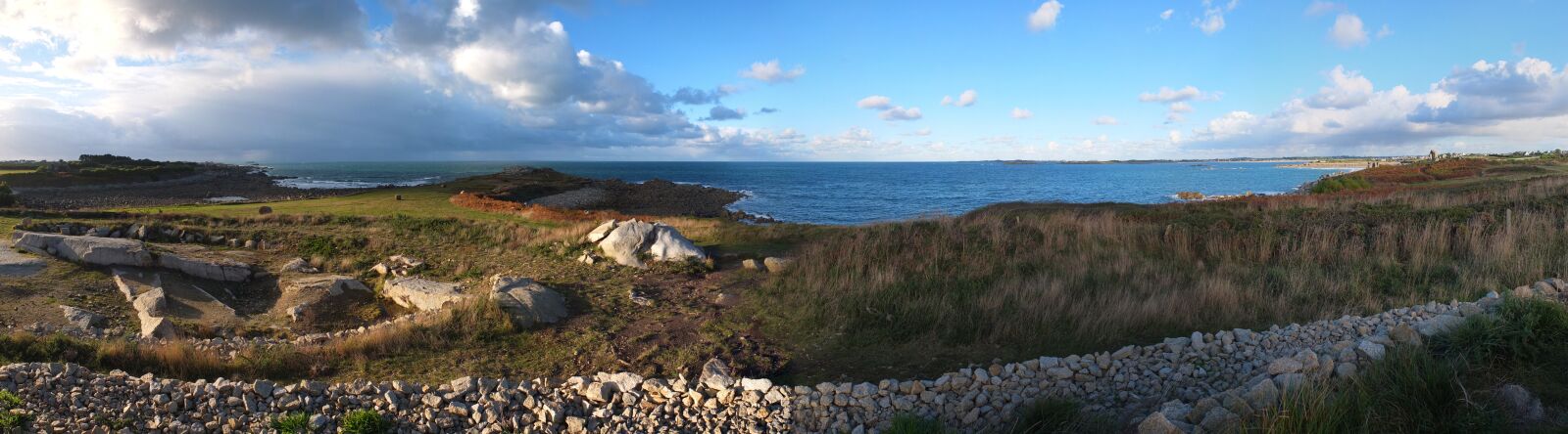 Fujifilm X10 sample photo. Finistère, sea, brittany photography