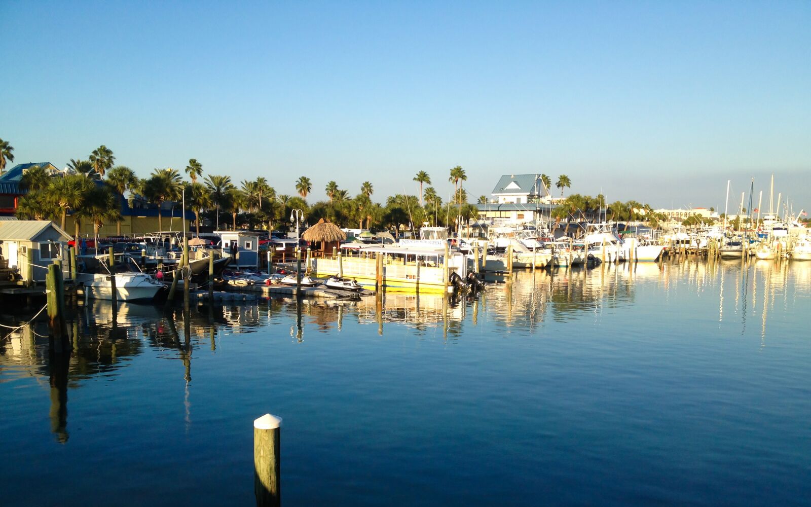 Apple iPhone 4S sample photo. Boating, boats, clearwater photography
